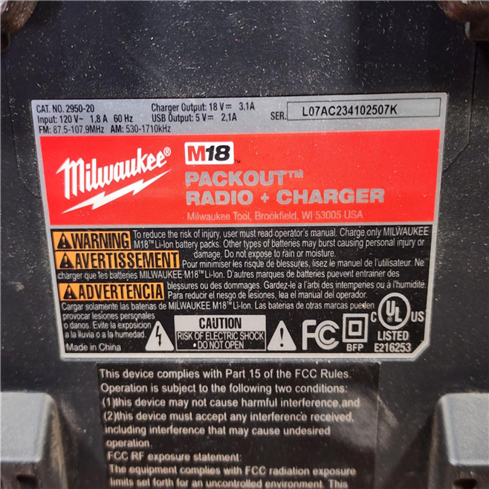 HOUSTON LOCATION - AS-IS Milwaukee Lithium-Ion Cordless PACKOUT Radio/Speaker (TOOL ONLY)