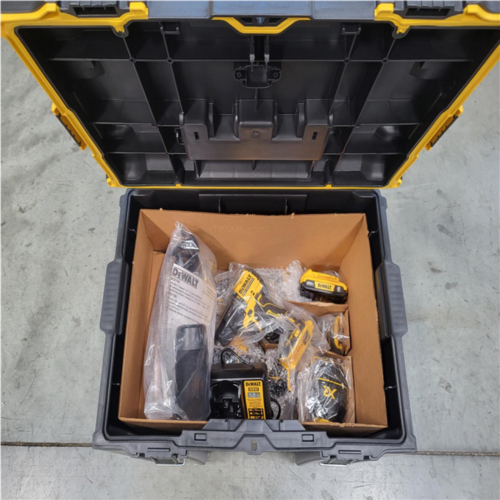 CALIFORNIA NEW DEWALT BRUSHLESS 6-TOOL COMBO KIT WITH TOUGHSYSTEM 2.0