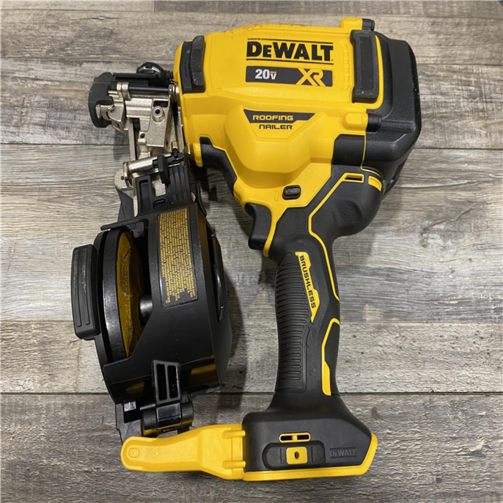 AS-IS DEWALT 20V MAX Lithium-Ion 15-Degree Electric Cordless Roofing Nailer Kit