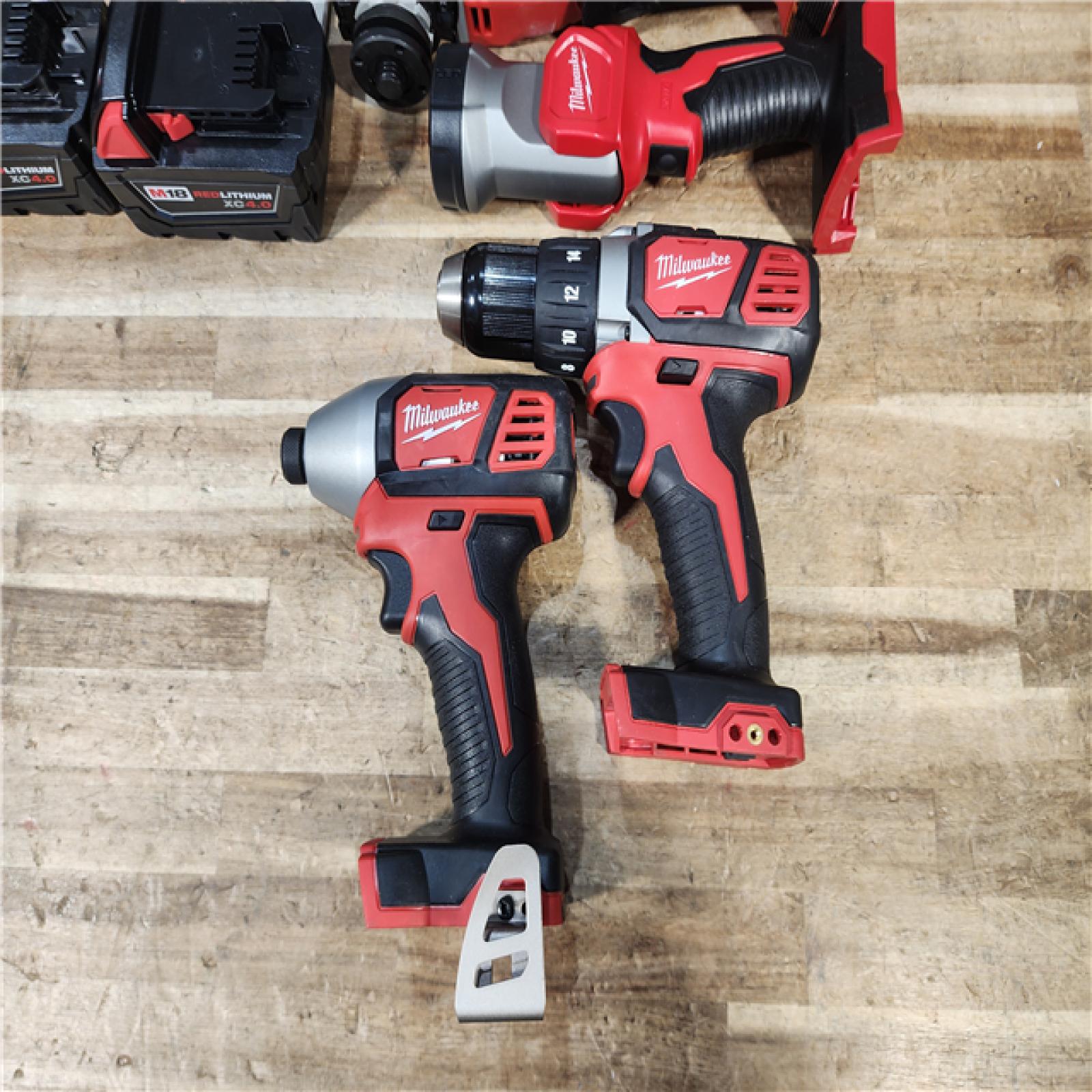 HOUSTON LOCATION - AS - IS Milwaukee 6 Tool Combo Kit W/ (2) Battery & Charger