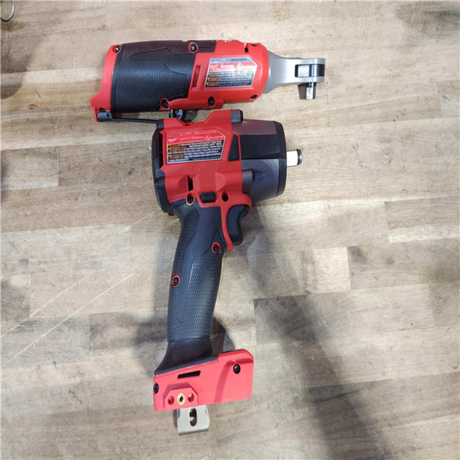 HOUSTON LOCATION - AS-IS (APPEARS LIKE NEW) M18 FUEL 18V Cordless Mid Torque 1/2 in. Impact Wrench W/ M12 FUEL 3/8 in. Ratchet & Battery/Charger Combo Kit