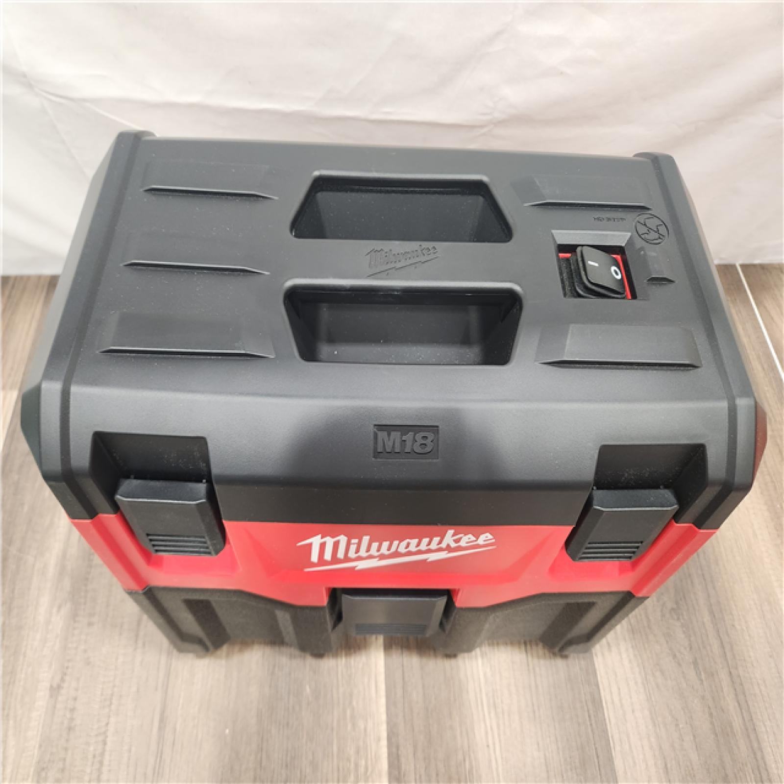 AS-IS- Milwaukee M18 Vacuum 2Gal Hose Access (Tool-Only)