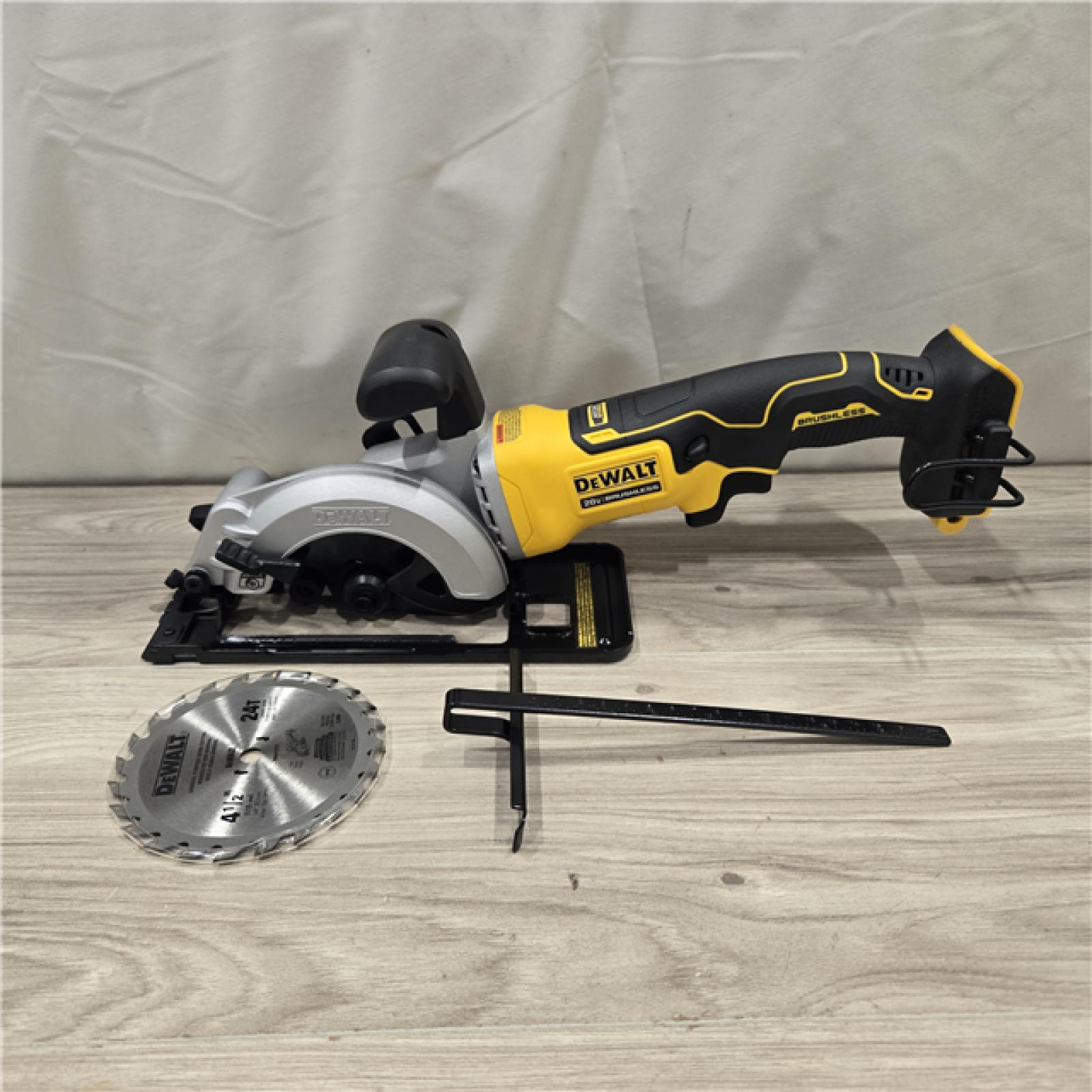 AS-IS DEWALT ATOMIC 20V MAX Cordless 4-1/2 in. Circular Saw (Tool Only)