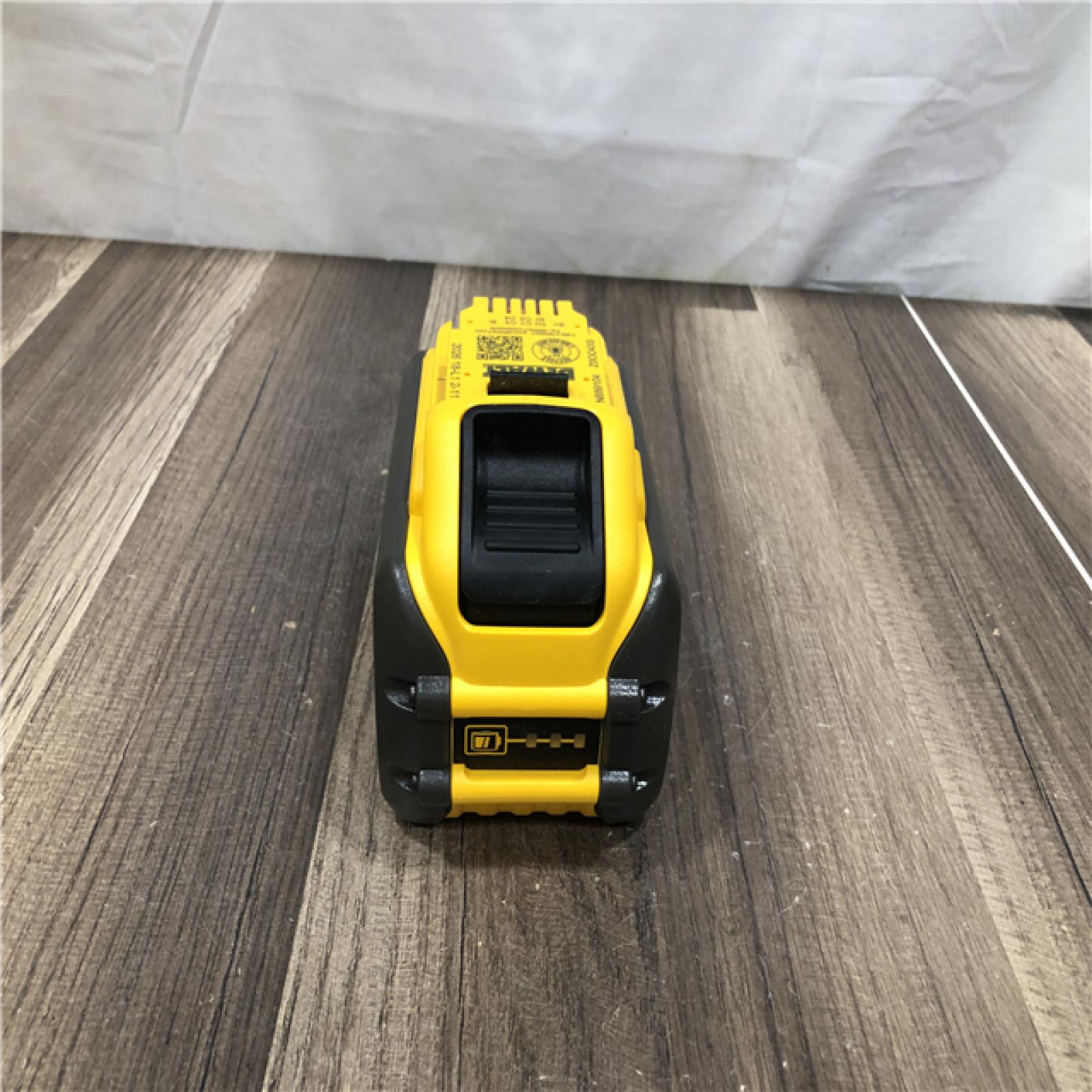 AS-IS DEWALT 20V/60V MAX FLEXVOLT Lithium-Ion 9.0Ah Battery and Charger Starter Kit