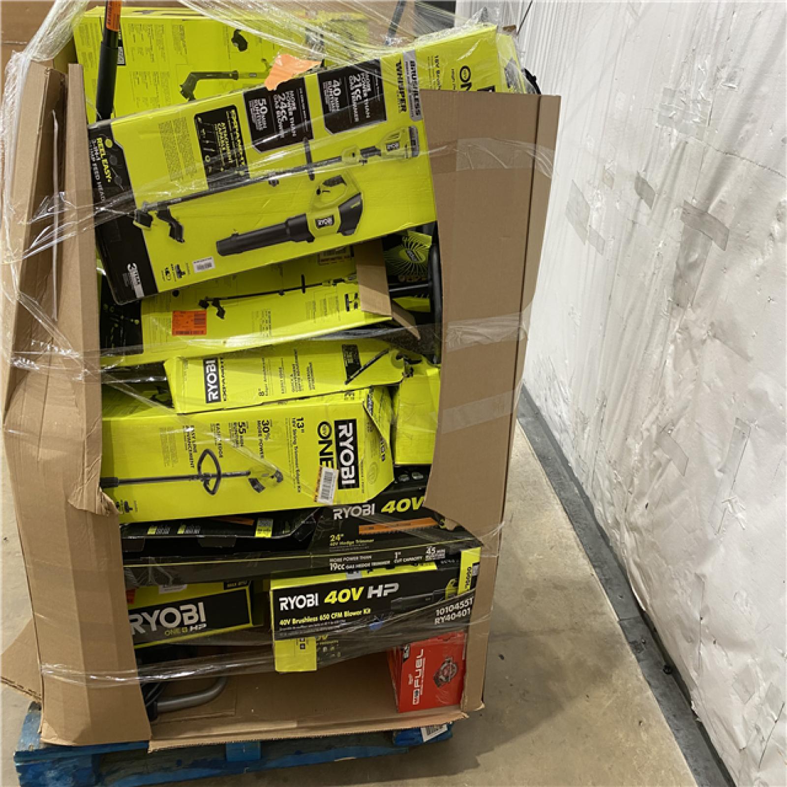 Houston Location - AS-IS Lawn Pallet