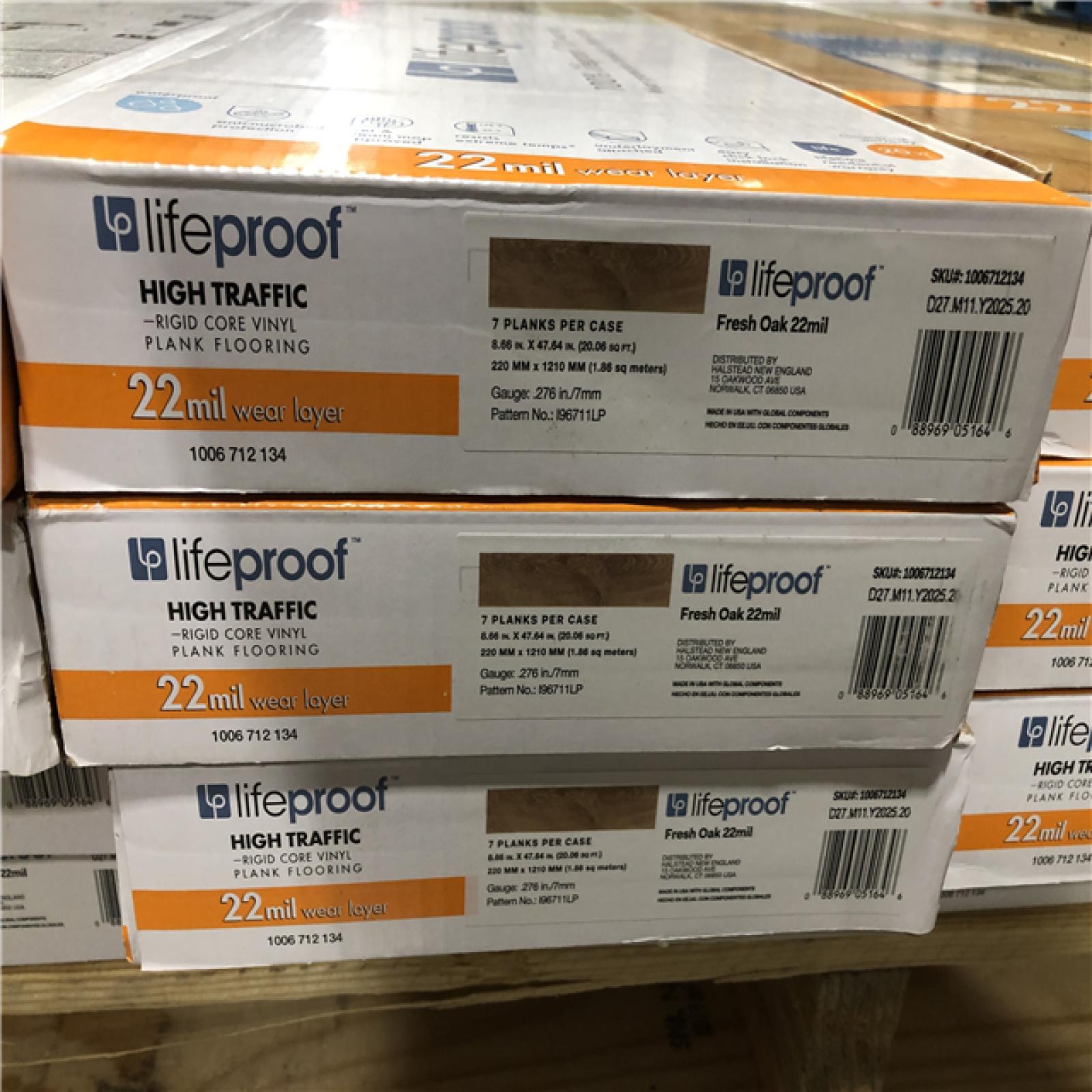 DALLAS LOCATION - Lifeproof Fresh Oak 22 MIL x 8.7 in. W x 48 in. L Click Lock Waterproof Luxury Vinyl  PALLET-(44 UNITS)