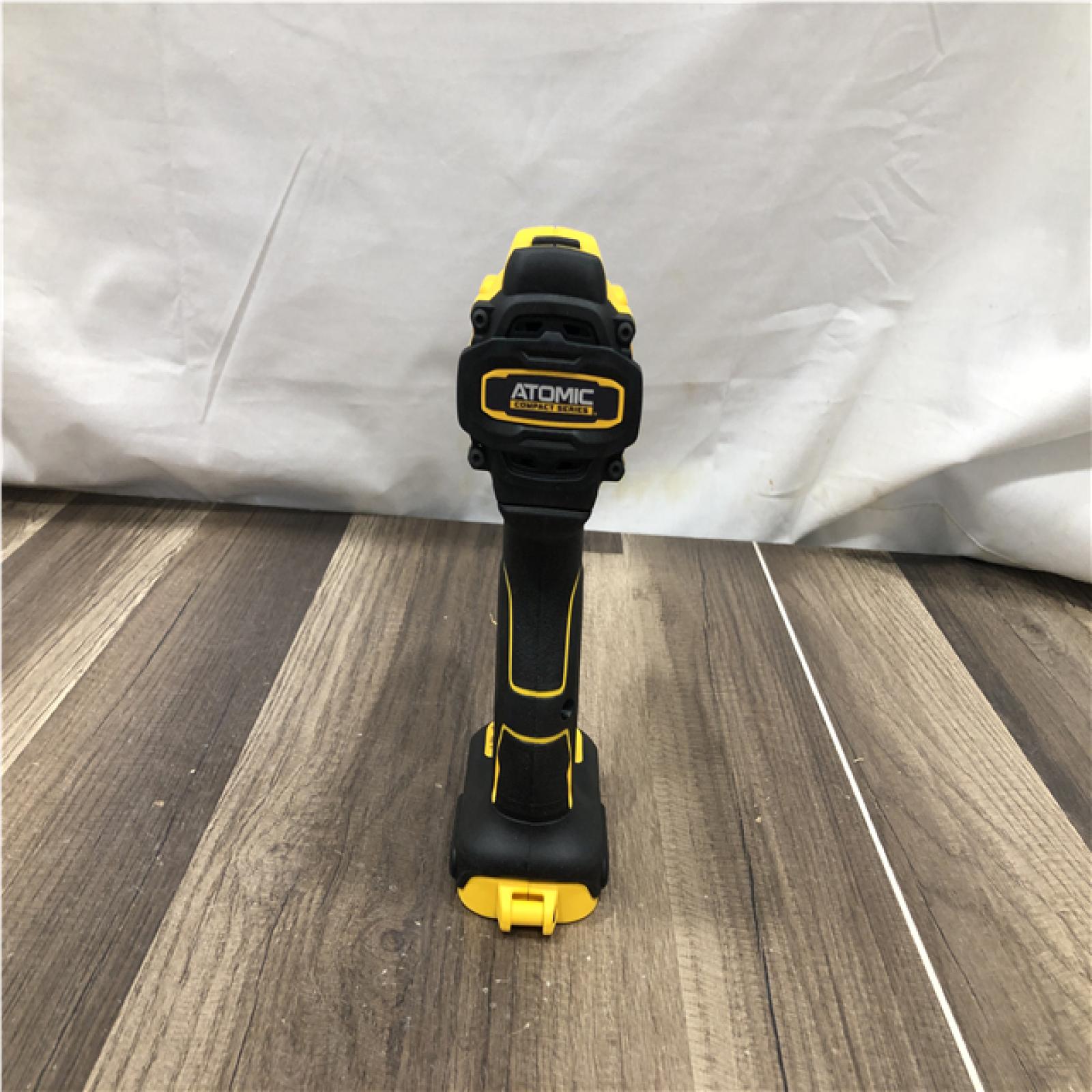 AS-IS DEWALT ATOMIC 20V Lithium-Ion Cordless 1/2 in. Hammer Drill Kit