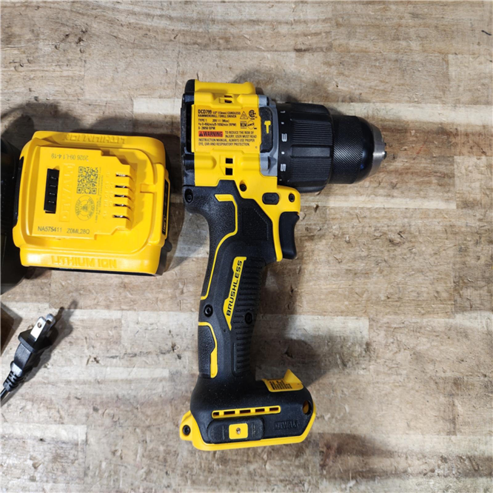 HOUSTON LOCATION - AS - IS DEWALT ATOMIC 20V Lithium-Ion Cordless 1/2 in. Hammer Drill Kit