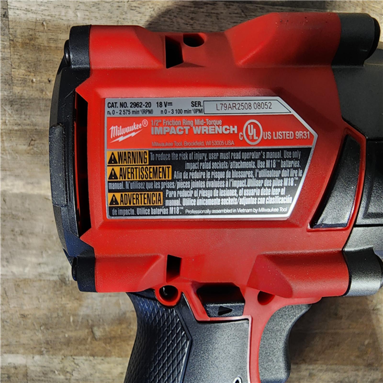 HOUSTON LOCATION - AS-IS (APPEARS LIKE NEW) Milwaukee M18 18V Fuel 1/2 Mid-Torque Impact Wrench Cordless Lithium-Ion Brushless with Friction Ring 2962-20