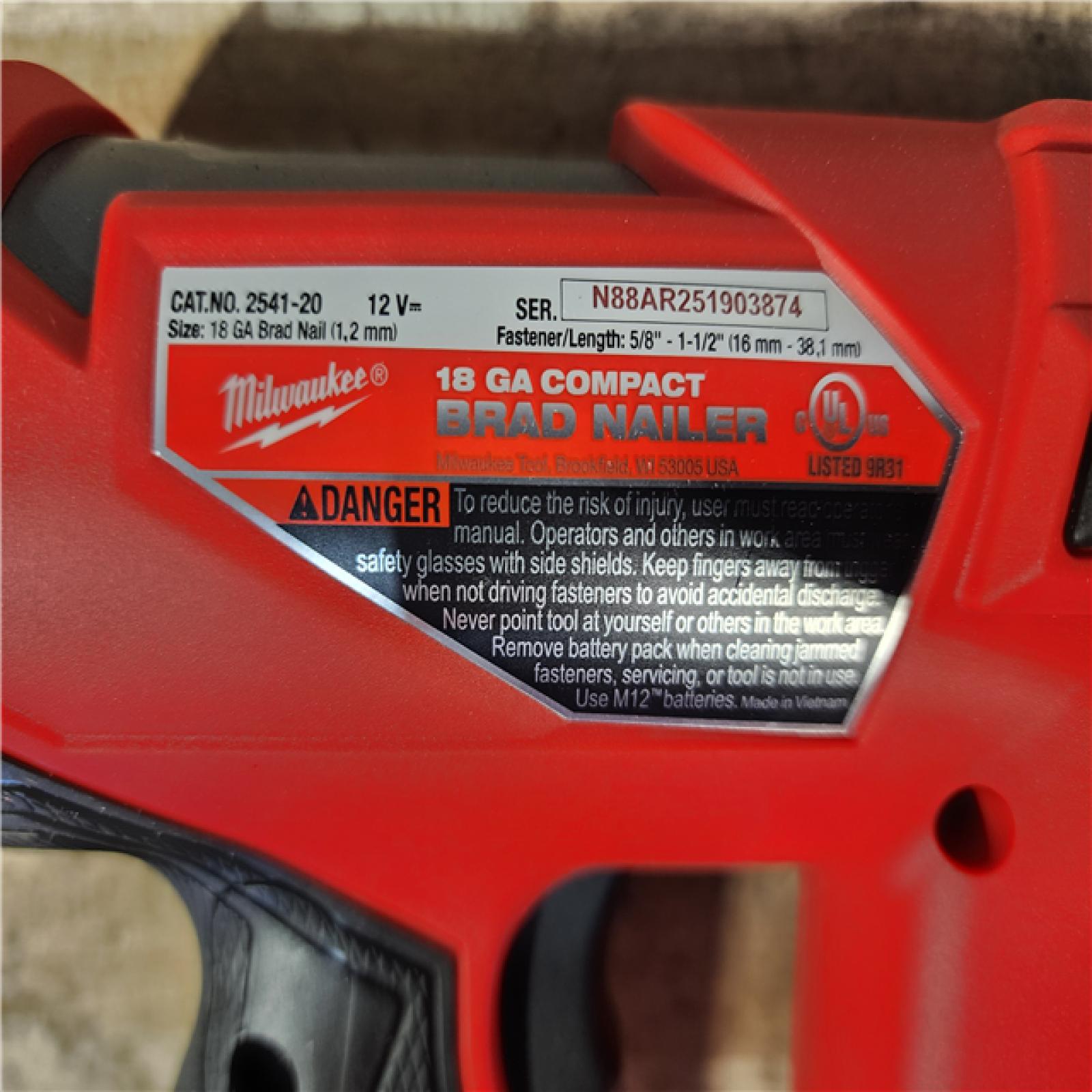 HOUSTON LOCATION - AS-IS Milwaukee  FUEL 12-Volt Lithium-Ion Brushless Cordless 18-Gauge 1-1/2 in. Compact Brad Nailer (Tool Only)