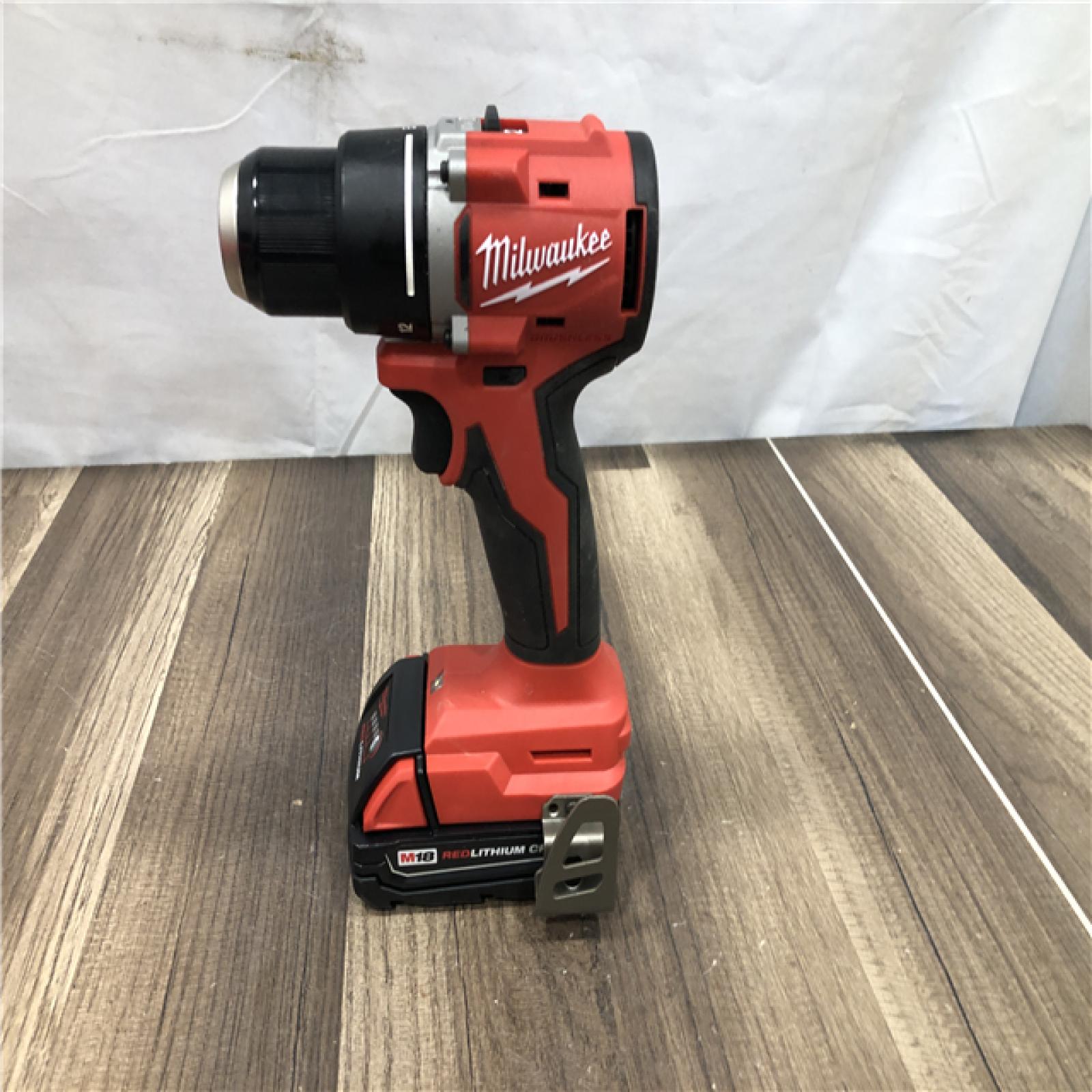 AS-IS Milwaukee 18V Lithium-Ion Brushless Cordless 1/2 in. Compact Drill/Driver Kit