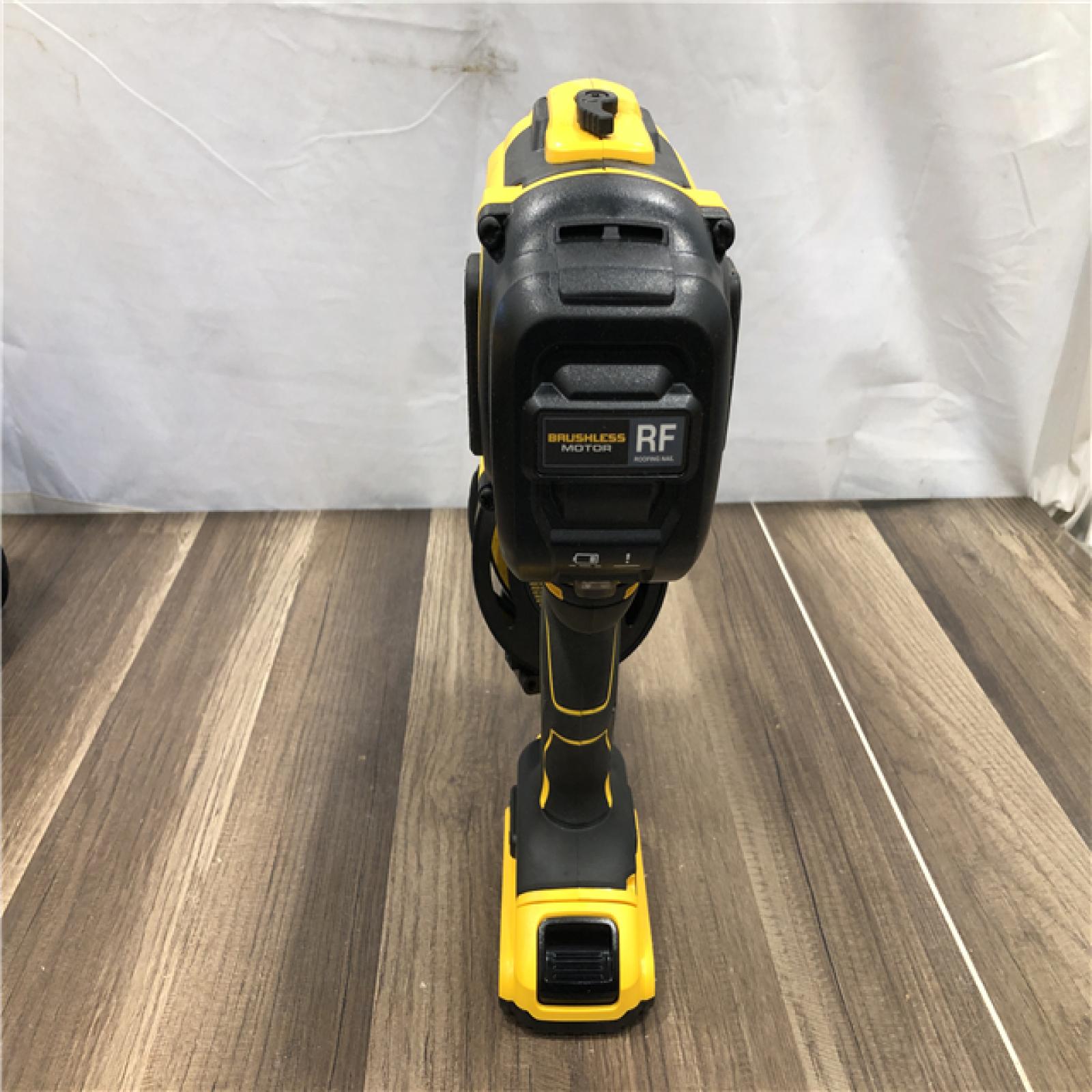 AS-IS DEWALT 20V MAX Lithium-Ion 15-Degree Electric Cordless Roofing Nailer Kit
