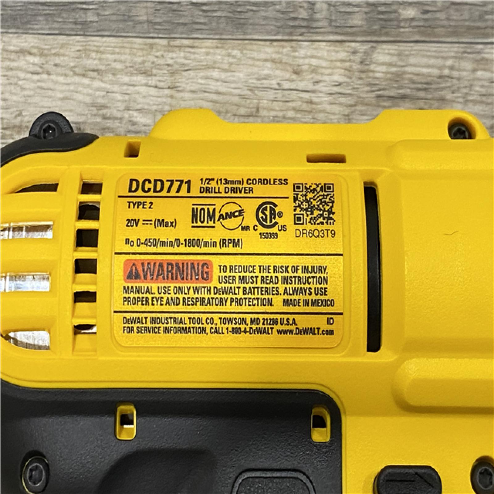 AS-IS DEWALT 20V MAX Cordless 1/2 in. Drill/Driver Kit