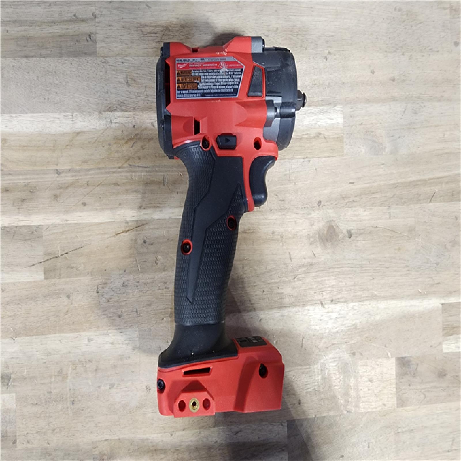 HOUSTON LOCATION - AS-IS MILWAUKEE 3/8 COMPACT IMPACT WRENCH W/ BATTERY & CHARGER