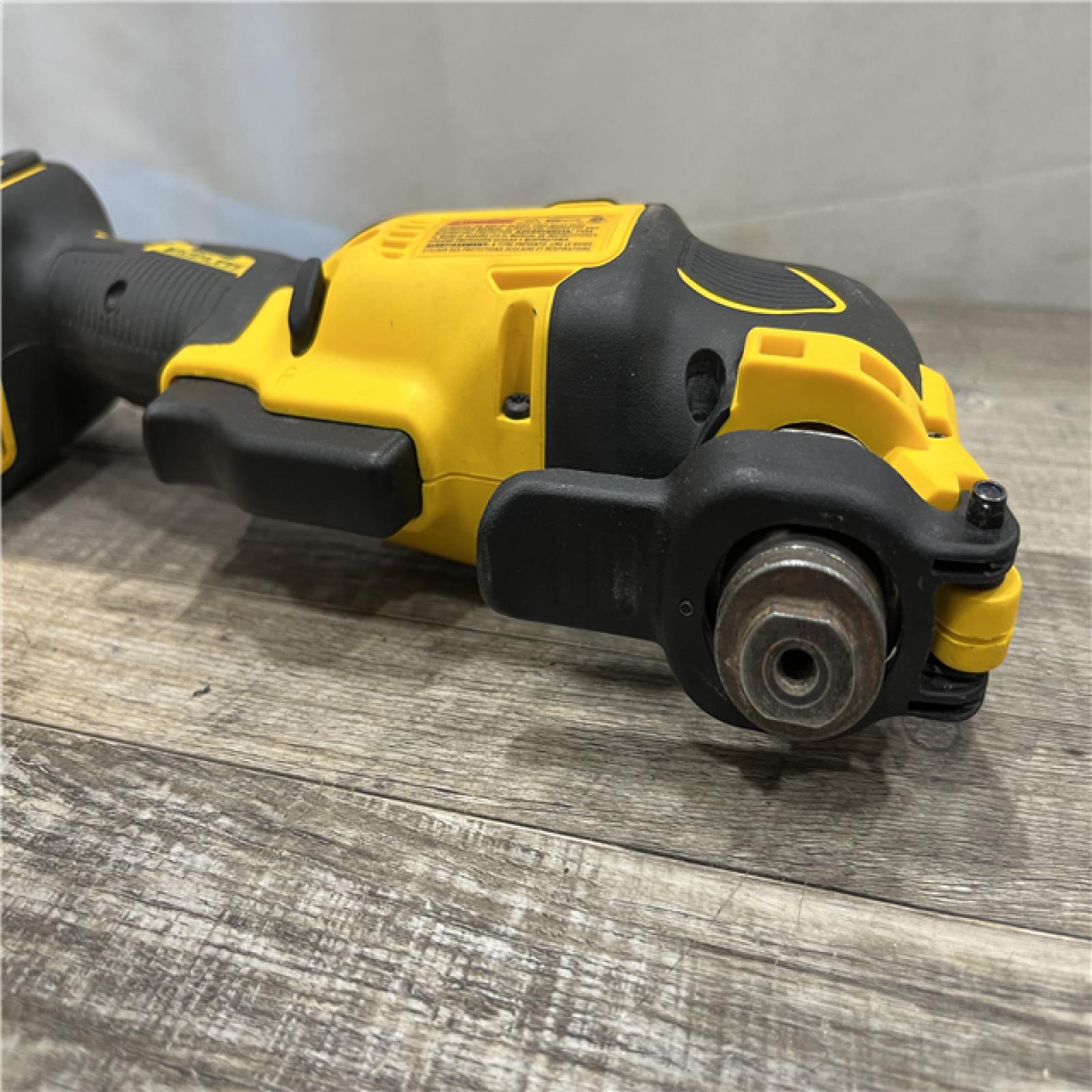 AS-IS DEWALT ATOMIC 20V MAX Cordless Brushless Oscillating Multi Tool Kit