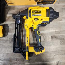 HOUSTON LOCATION - AS-IS (APPEARS LIKE NEW) DEWALT 20V MAX XR Lithium-Ion Cordless Brushless 9-Gauge Fencing Stapler Kit with (2) 5Ah Batteries, Charger and Bag