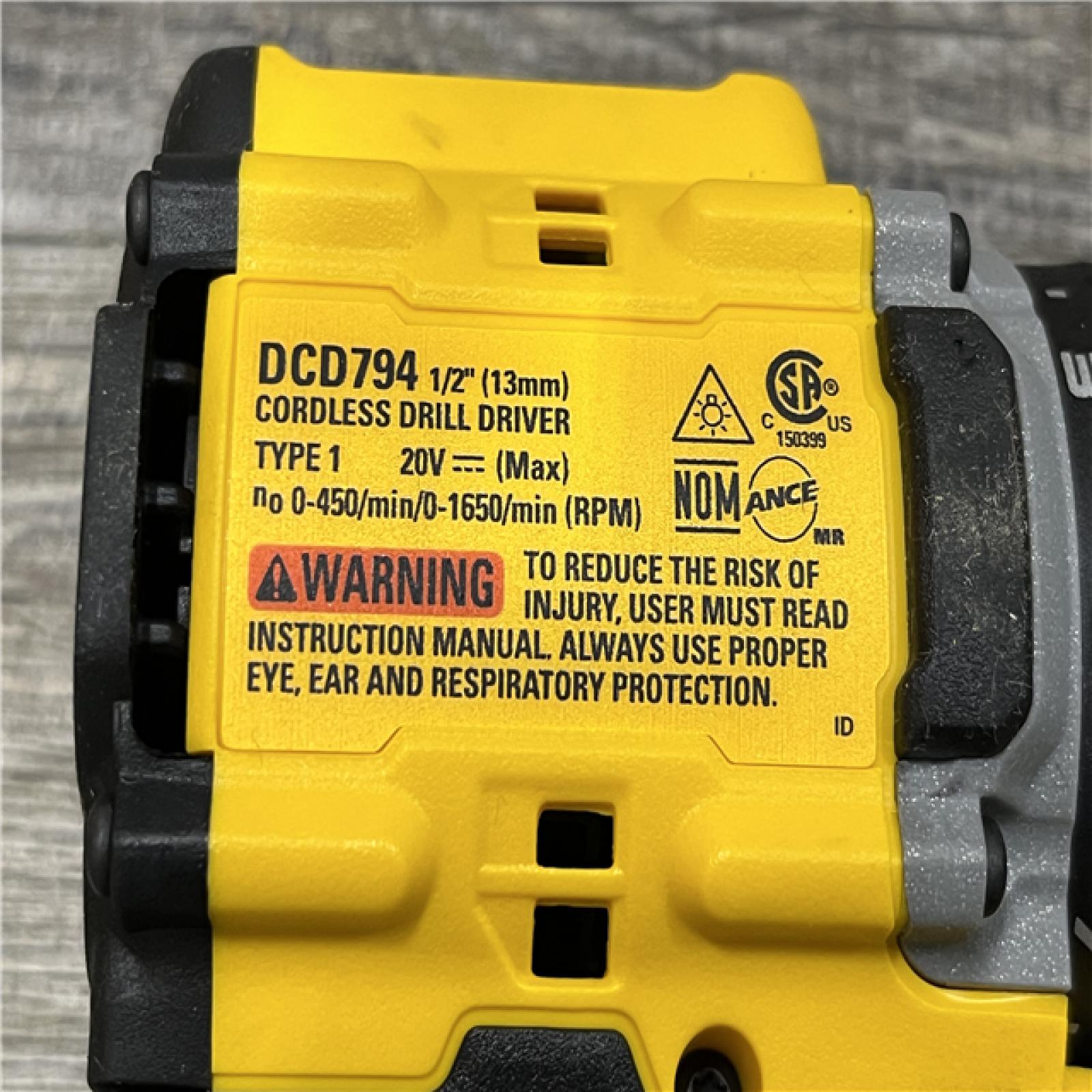 AS-IS DEWALT Atomic 20V Lithium-Ion Cordless Compact 1/2 in. Drill/Driver Kit
