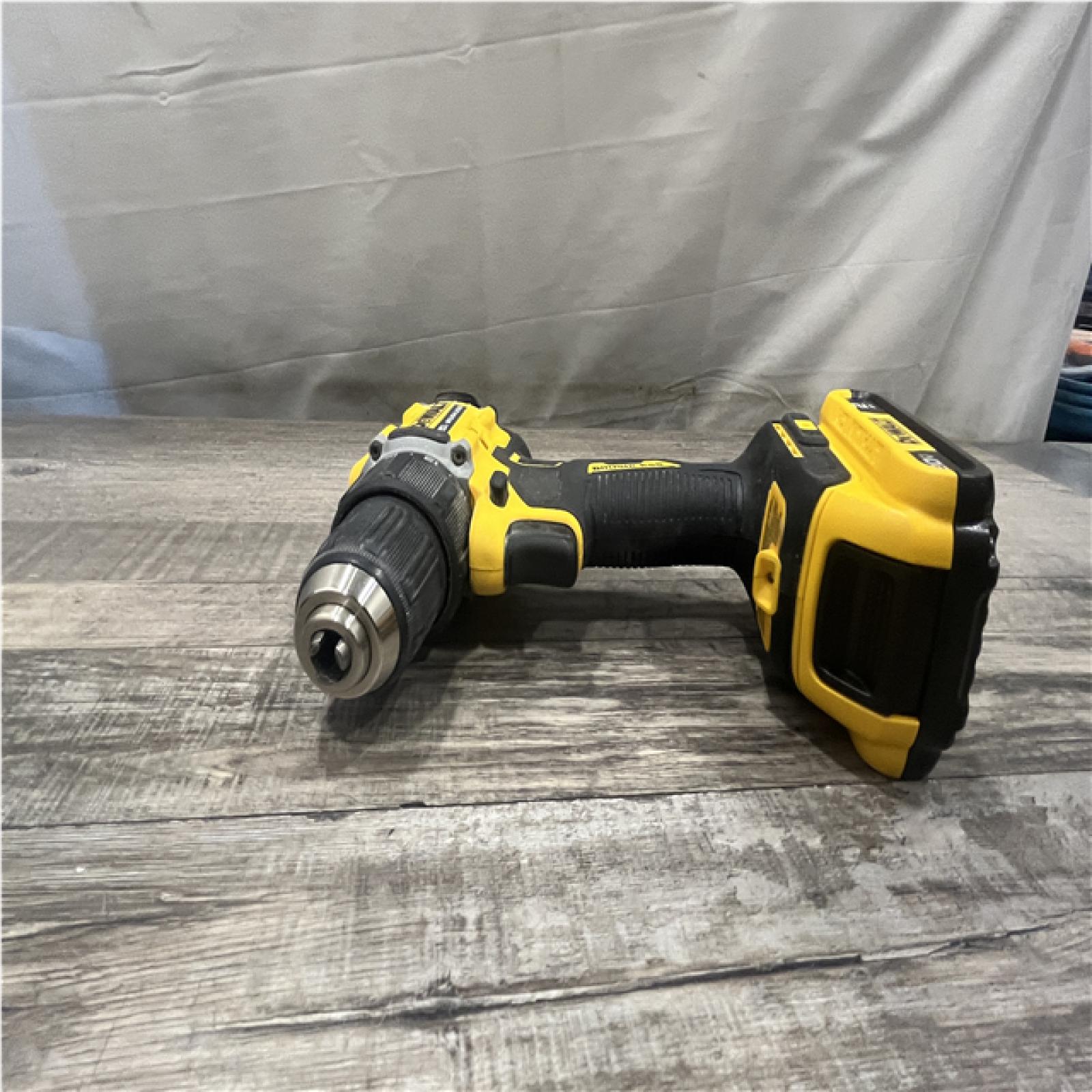 AS-IS DEWALT Atomic 20V Lithium-Ion Cordless Compact 1/2 in. Drill/Driver Kit