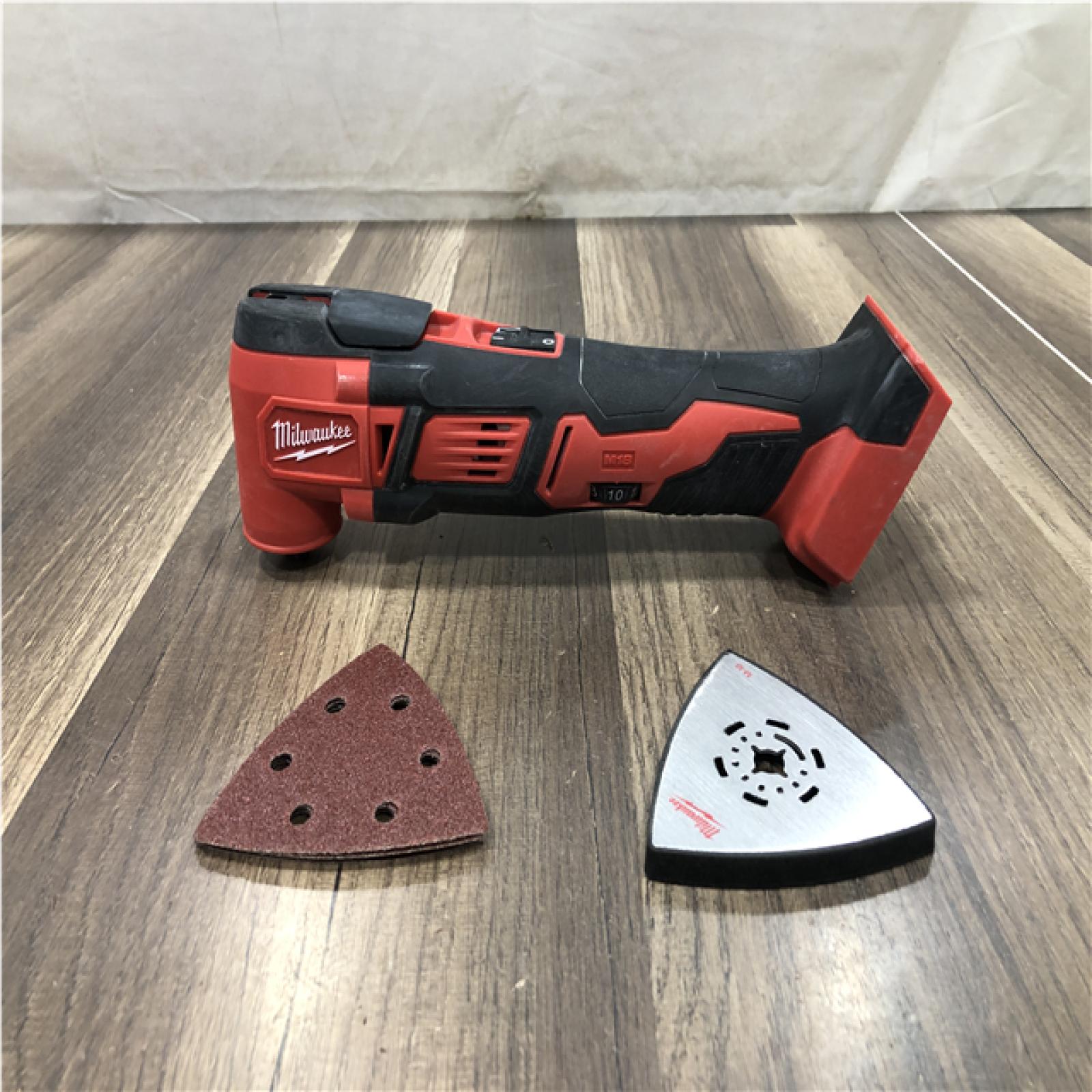 AS-IS Milwaukee 18V Lithium-Ion Cordless Oscillating Multi-Tool (Tool-Only)