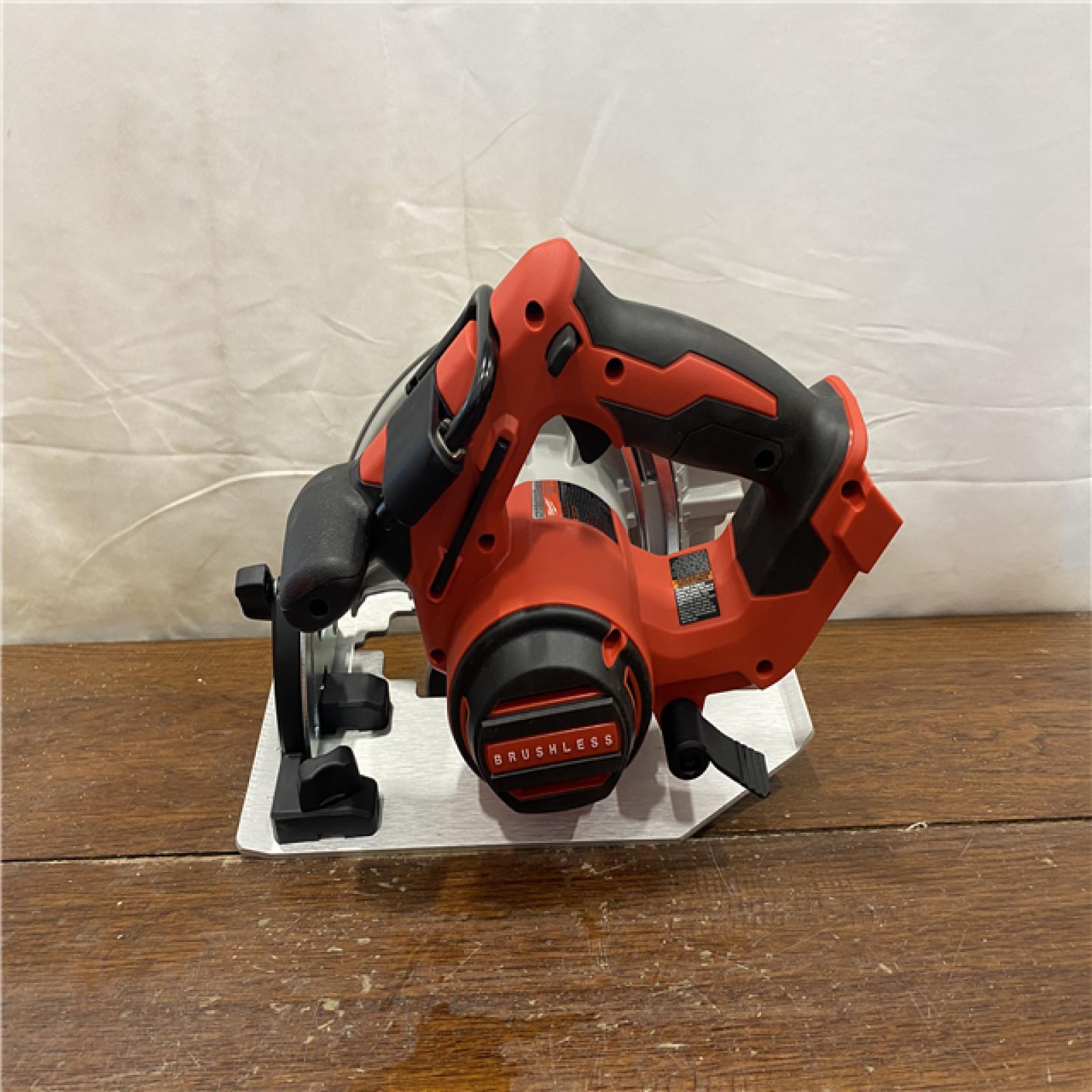 AS-IS Milwaukee M18 7-1/4  18V Brushless Circular Saw 2631-20 (Bare Tool)