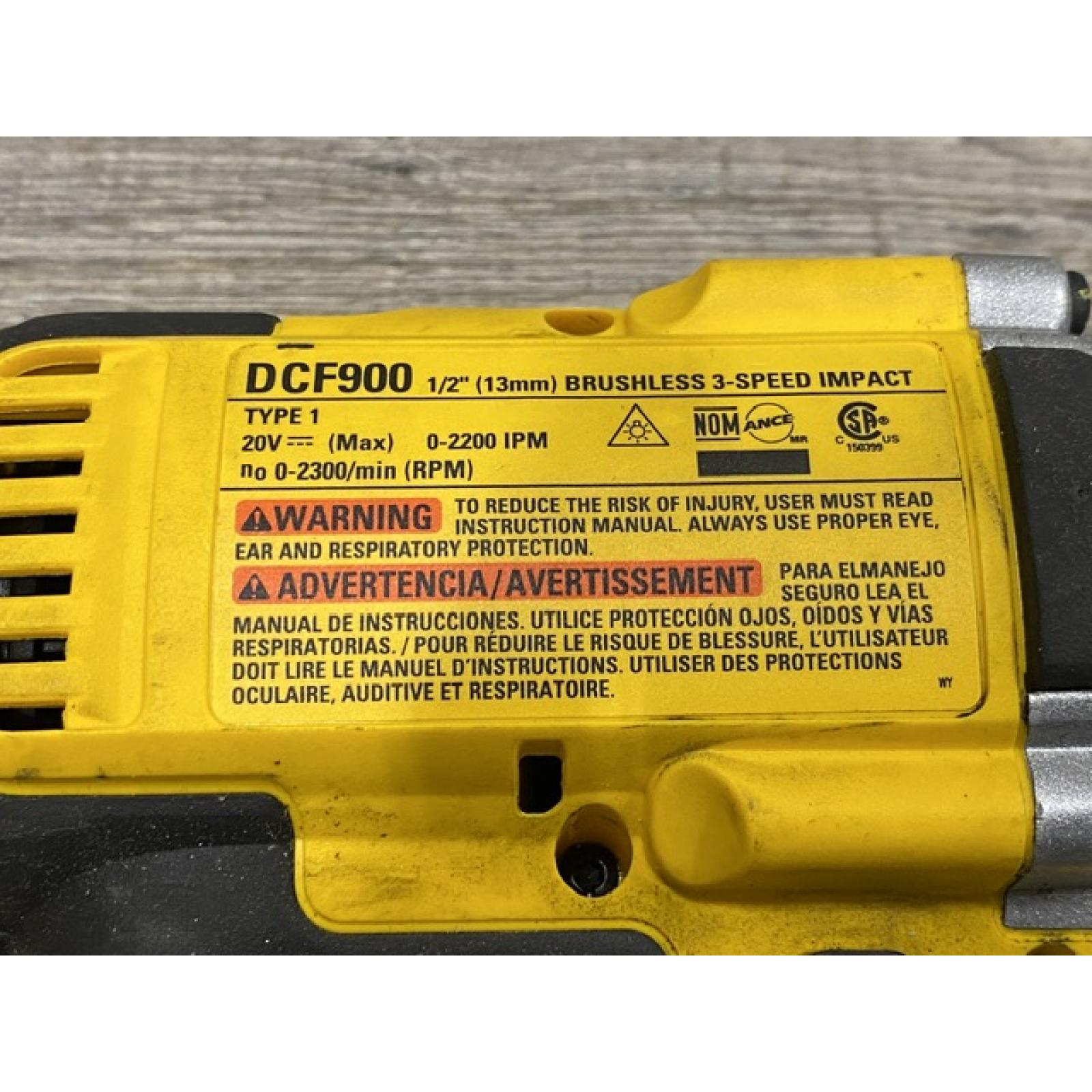 AS-IS DEWALT 20V MAX Lithium-Ion Cordless 1/2 in. Impact Wrench Kit