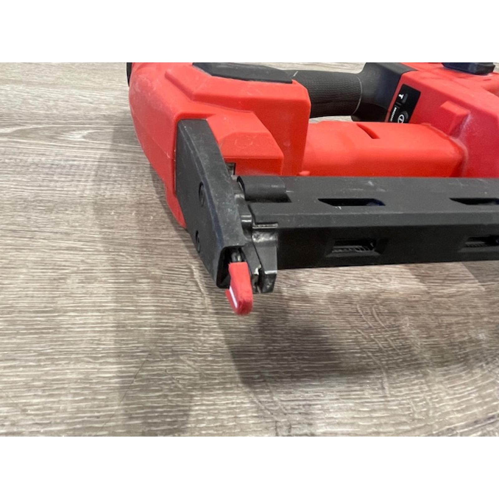 AS-IS Milwaukee FUEL 18-Volt Lithium-Ion Brushless Cordless 18-Gauge 1/4 in. Narrow Crown Stapler (Tool-Only)