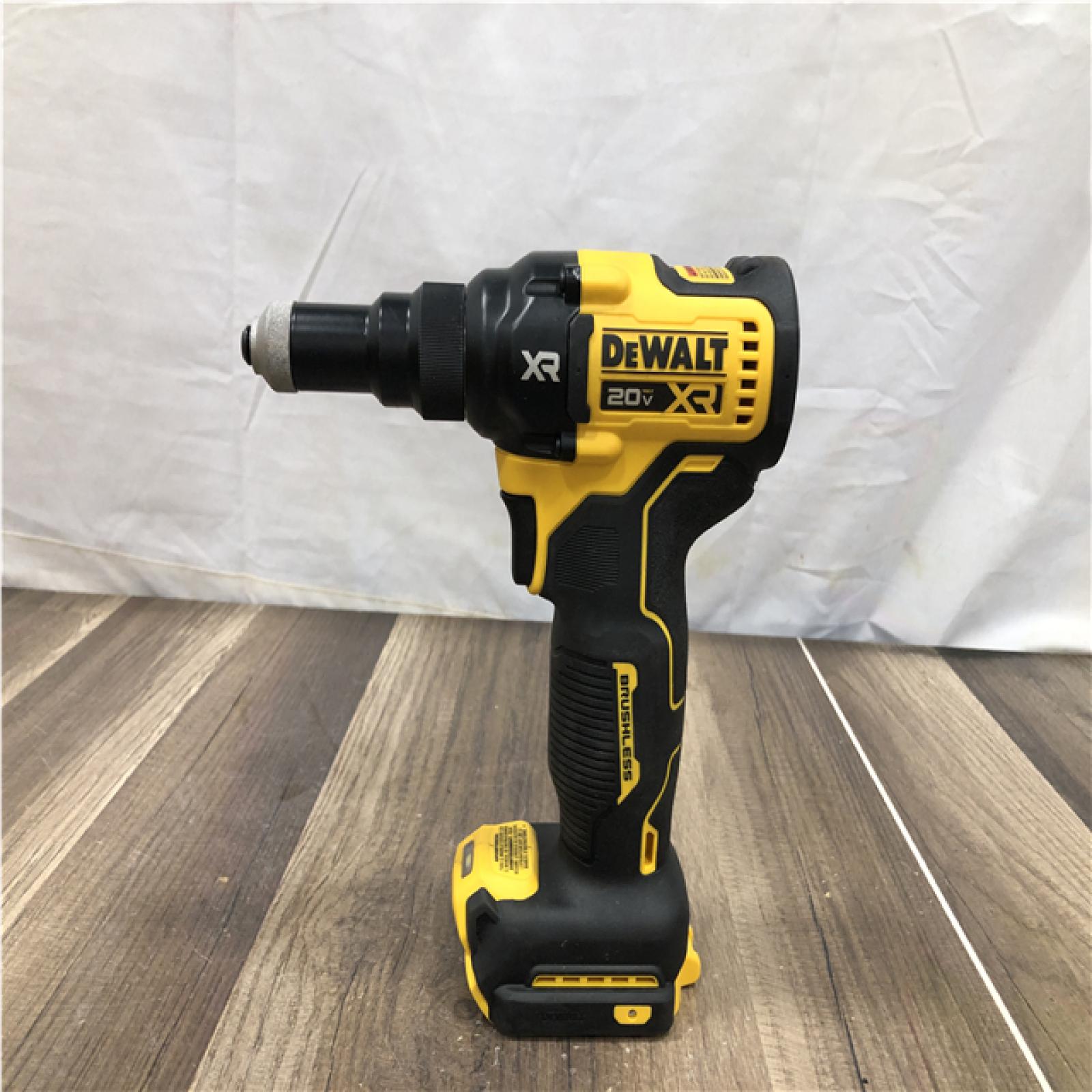 AS-IS DEWALT 20-Volt MAX Cordless 3/16 in. Rivet Tool (Tool-Only)