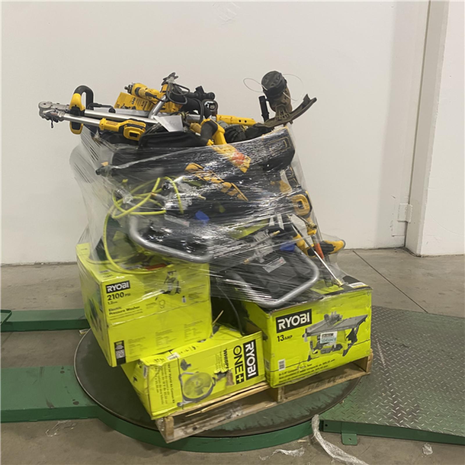 Dallas Location - As-Is Tool Pallet