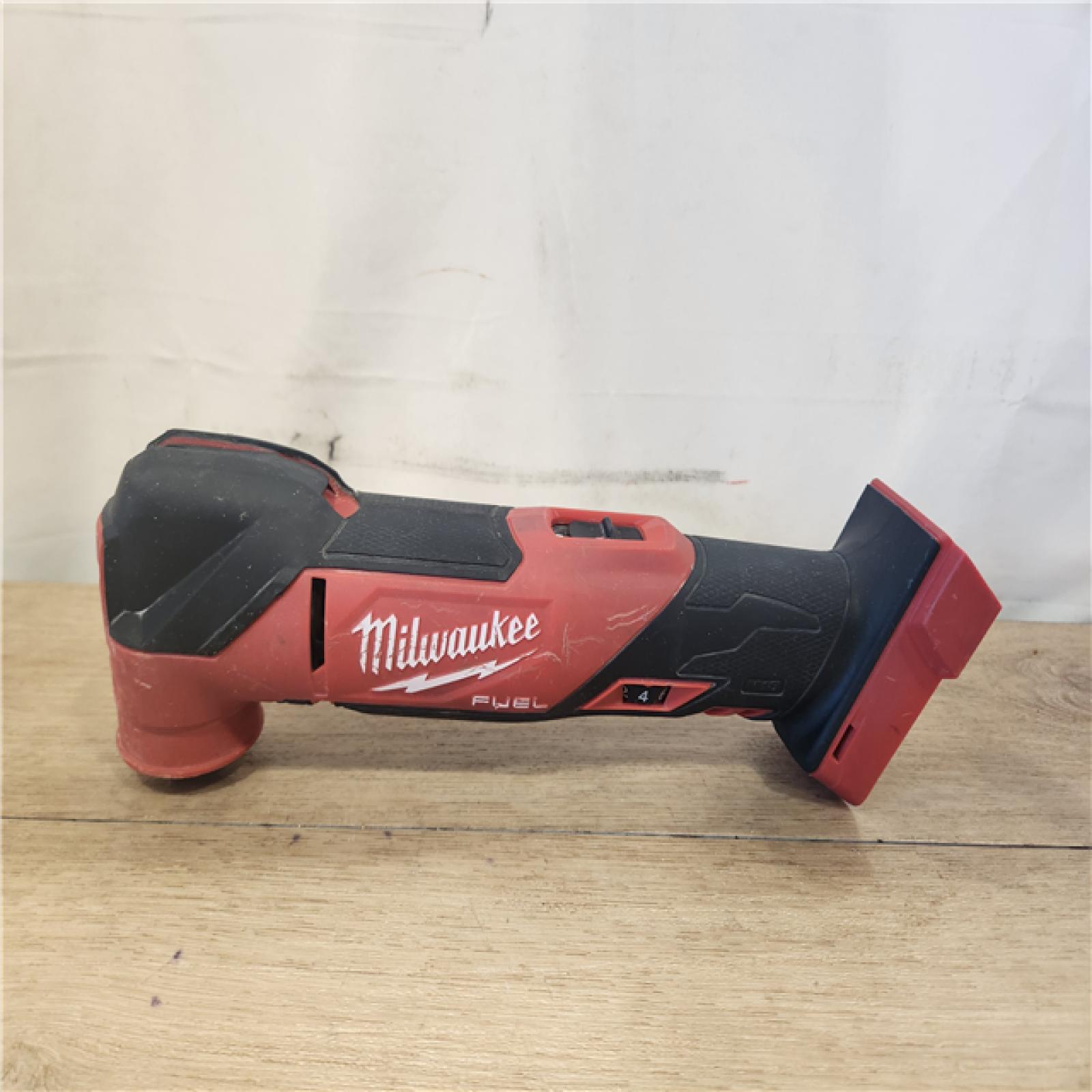 AS-IS- Milwaukee FUEL 18V Lithium-Ion Cordless Brushless Oscillating Multi-Tool (Tool-Only)