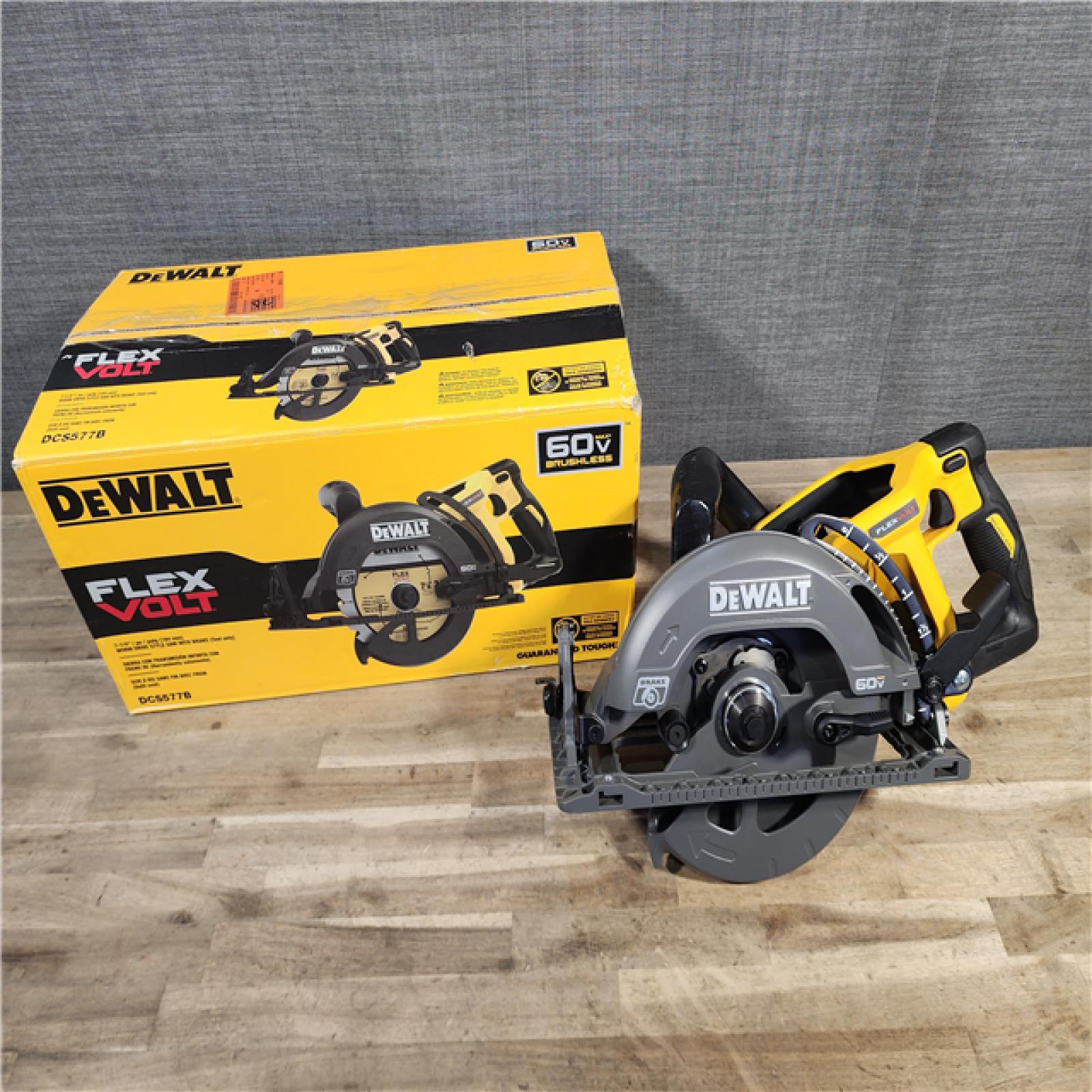 HOUSTON LOCATION - AS-IS (APPEARS LIKE NEW) DEWALT FLEXVOLT 60V MAX Cordless Brushless 7-1/4 in. Wormdrive Style Circular Saw (Tool Only)