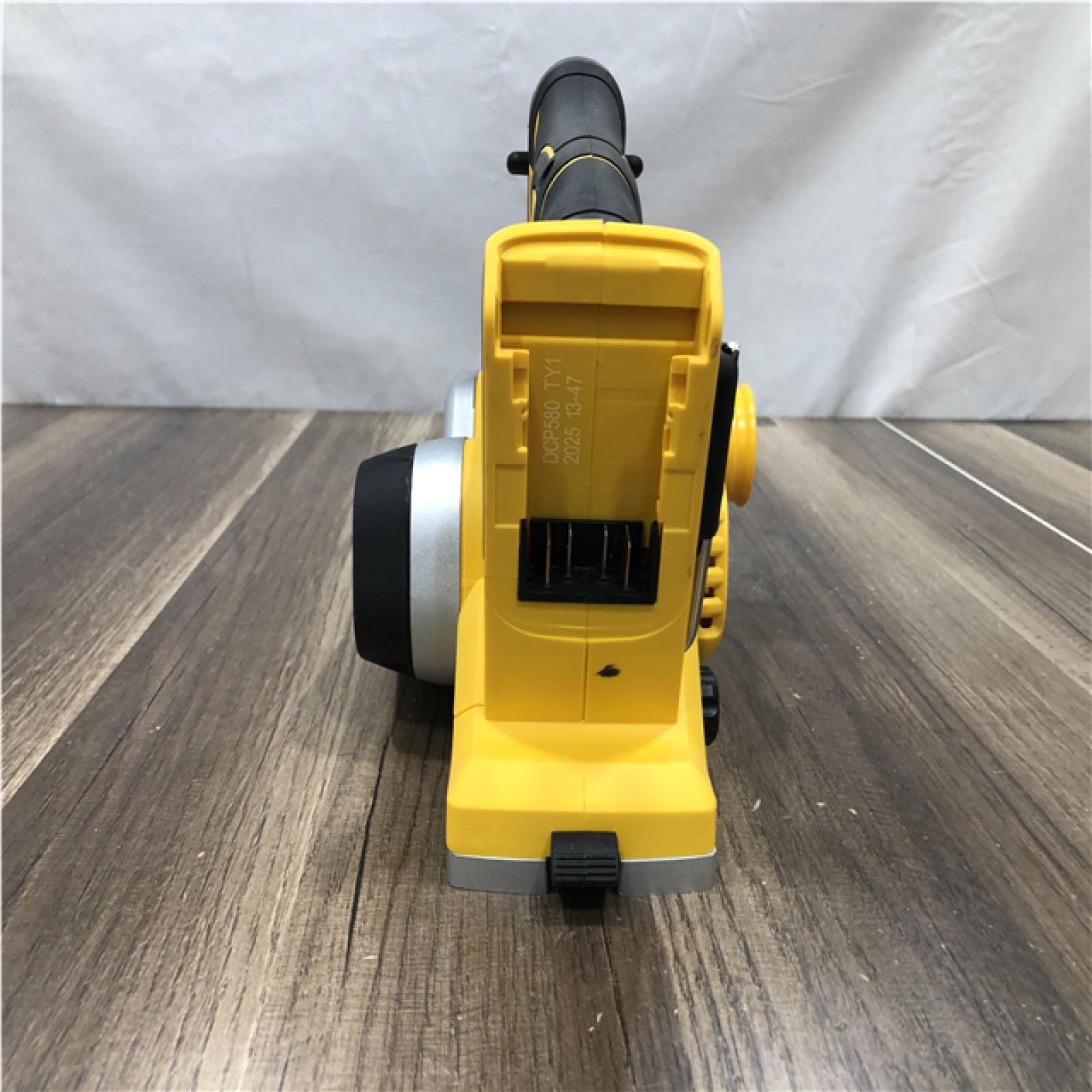 AS-IS DEWALT 20V MAX XR Cordless Brushless 3-1/4 in. Planer (Tool Only)