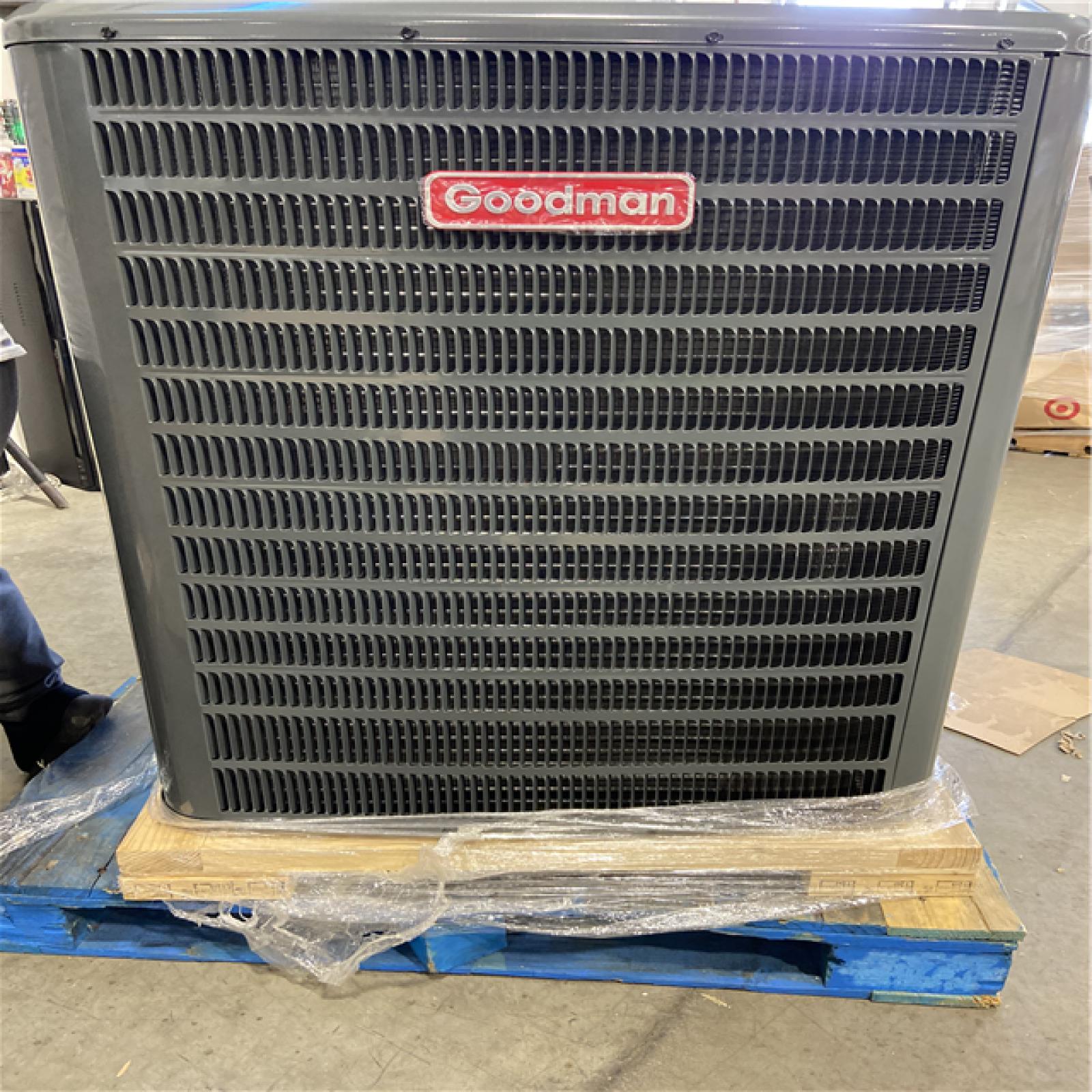 DALLAS LOCATION - Goodman 5 Ton 14.3 Seer2 Heat Pump