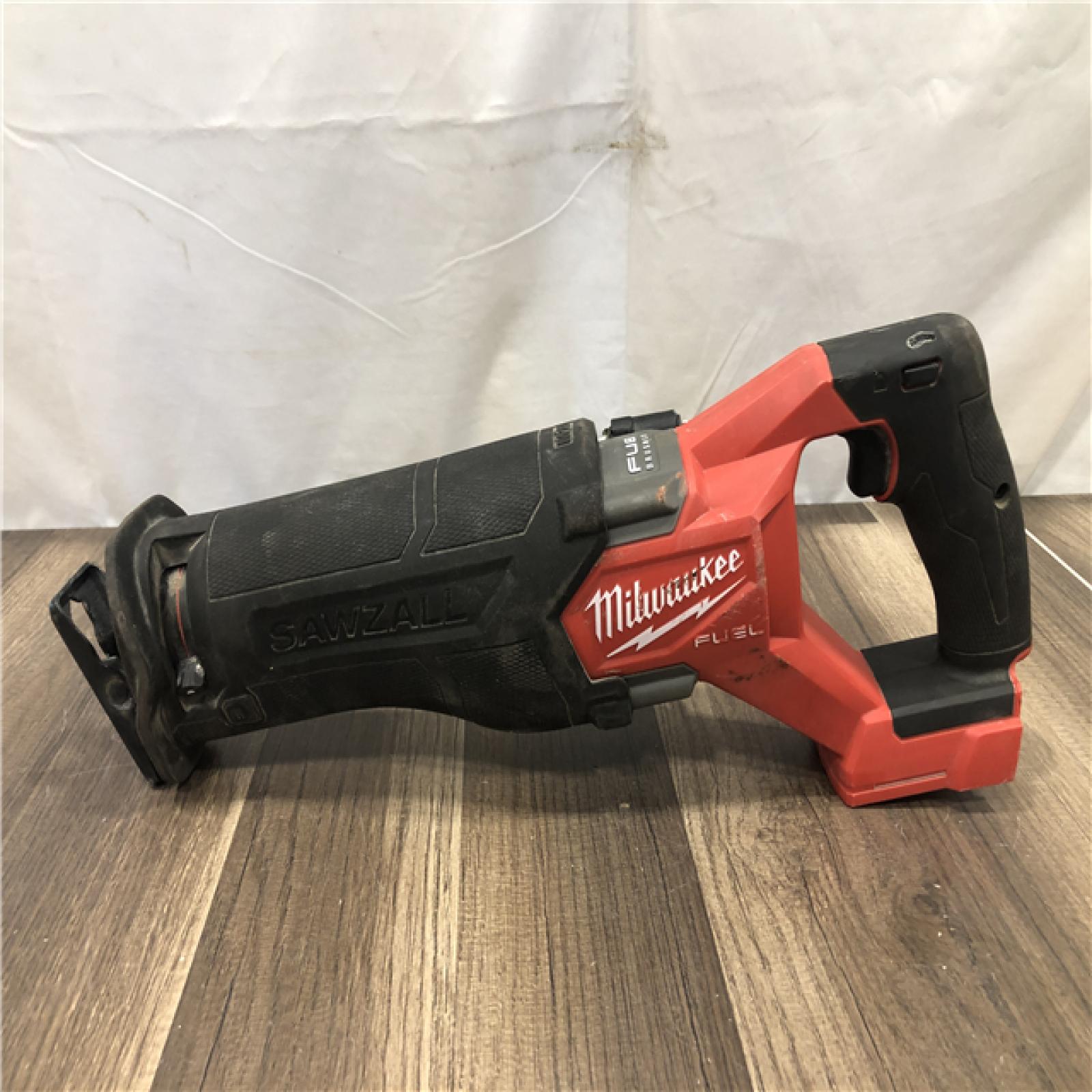 AS-IS Milwaukee  FUEL GEN-2 18V Lithium-Ion Brushless Cordless SAWZALL Reciprocating Saw (Tool-Only)