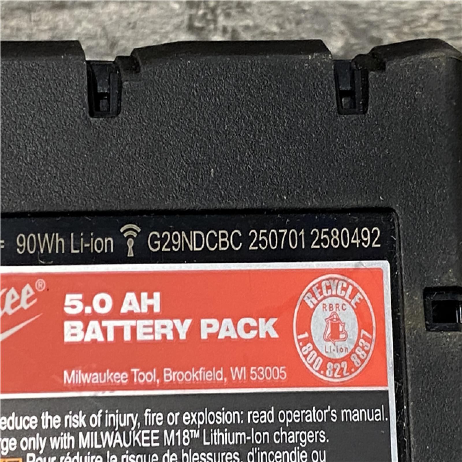 AS-IS Milwaukee M18 FUEL 120 MPH 500 CFM 18V Brushless Cordless Battery Powered Leaf Blower Kit