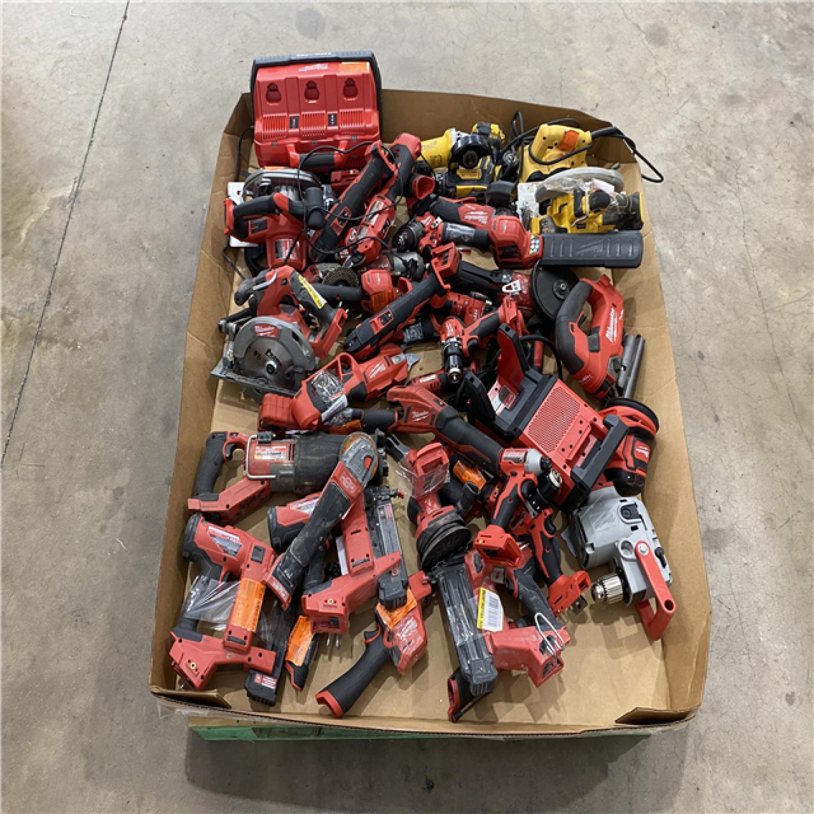 Houston Location AS IS - Tool Pallet