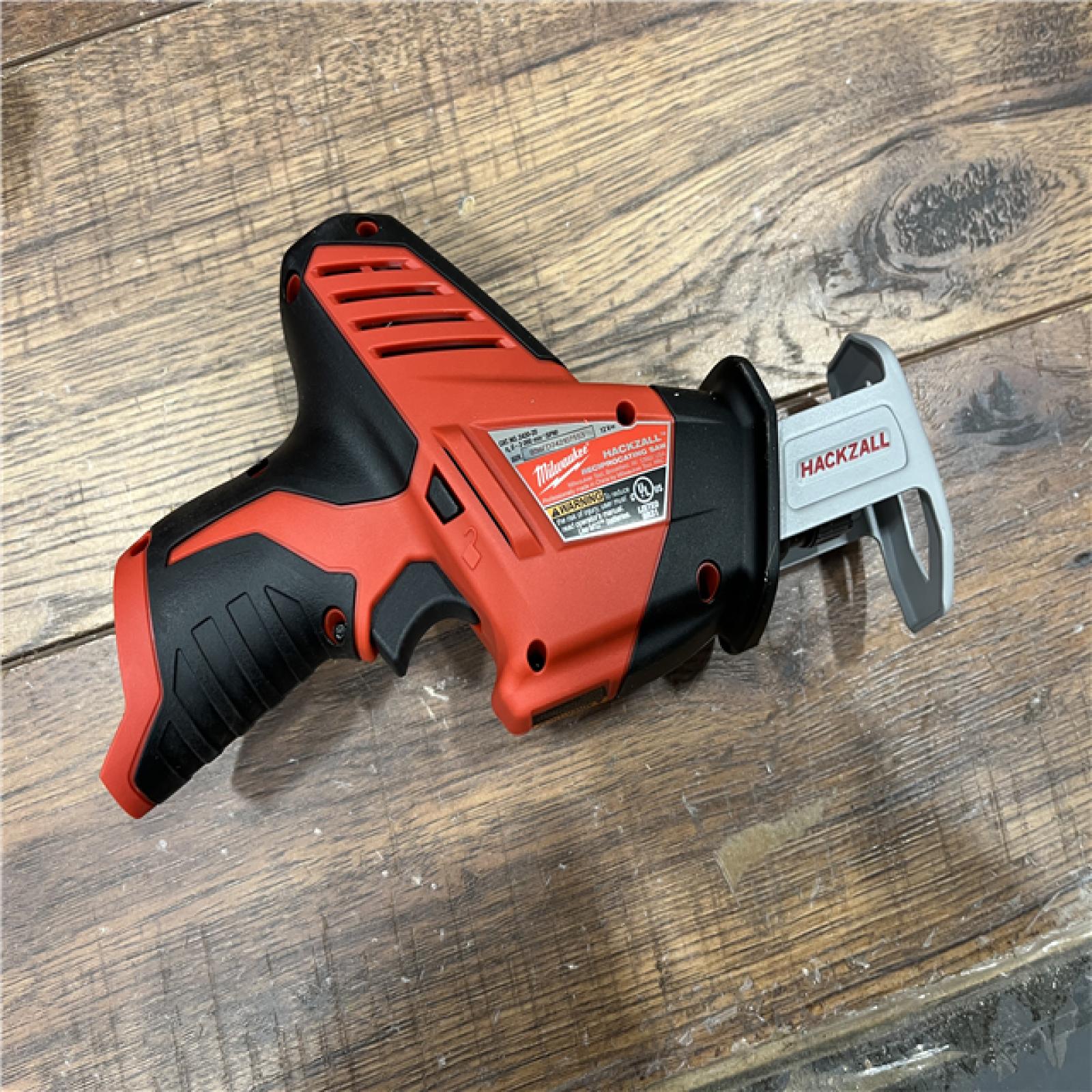 AS-IS Milwaukee 2420-21 - M12 Fuel Hackzall 1/2  12V 1.5Ah Cordless Straight Handle Reciprocating Saw Kit