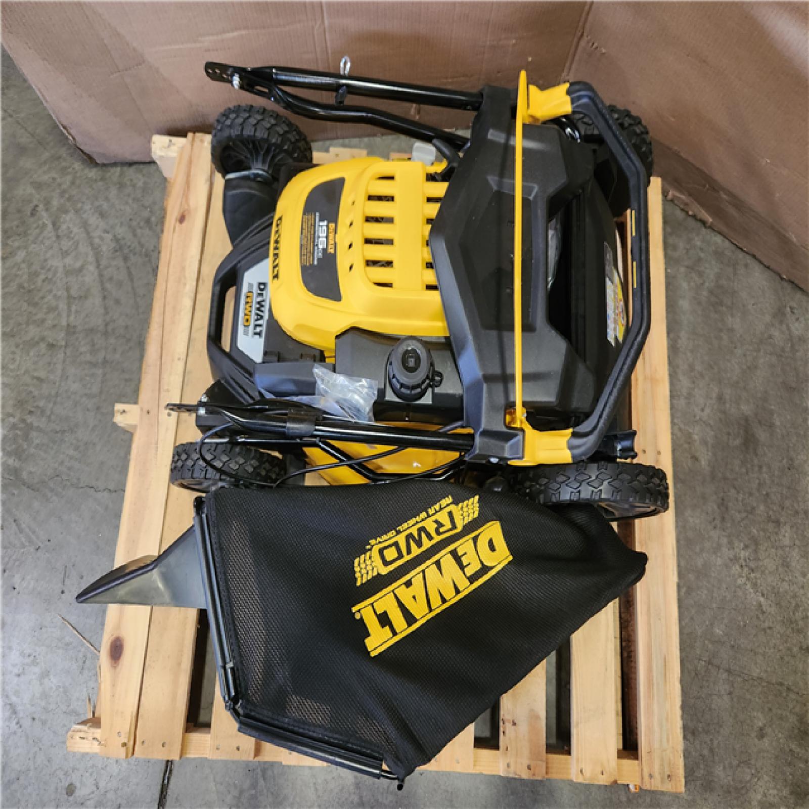 Phoenix NEW DEWALT 21 in. 196cc E-GOV Engine 3-in-1 Gas RWD Self-Propelled Lawn Mower with High Rear Wheels