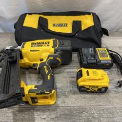 AS-IS DEWALT 20-Volt 21° Cordless Framing Nailer Kit