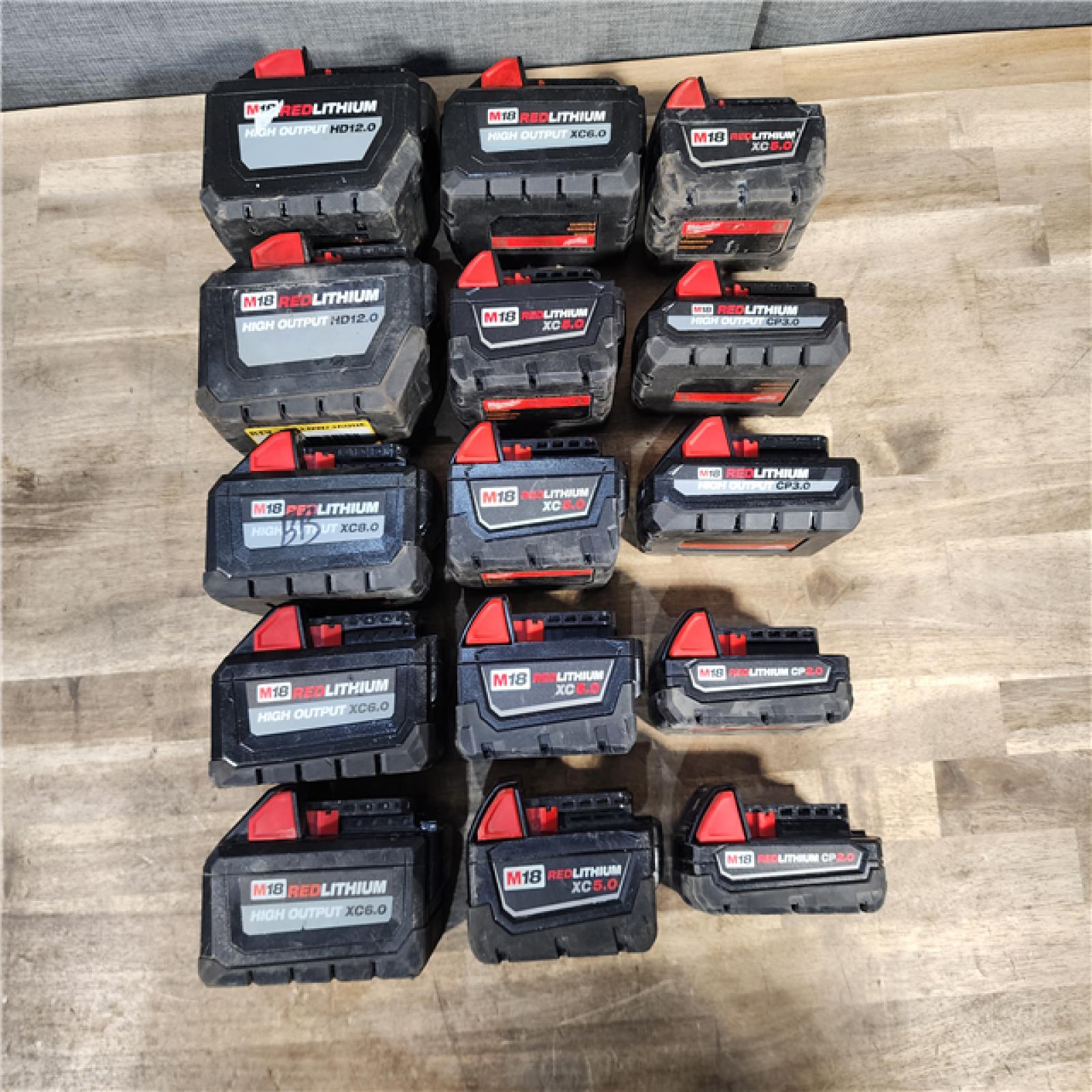 HOUSTON LOCATION - AS-IS MILWAUKEE BATTERY PACK QTY - 15
