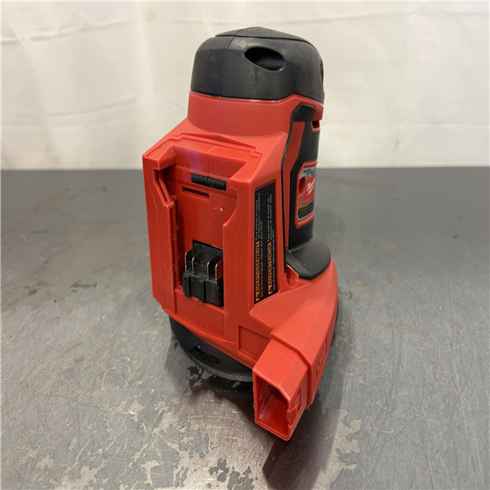 AS-IS - Milwaukee M18 18V Lithium-Ion Cordless 5 in. Random Orbit Sander