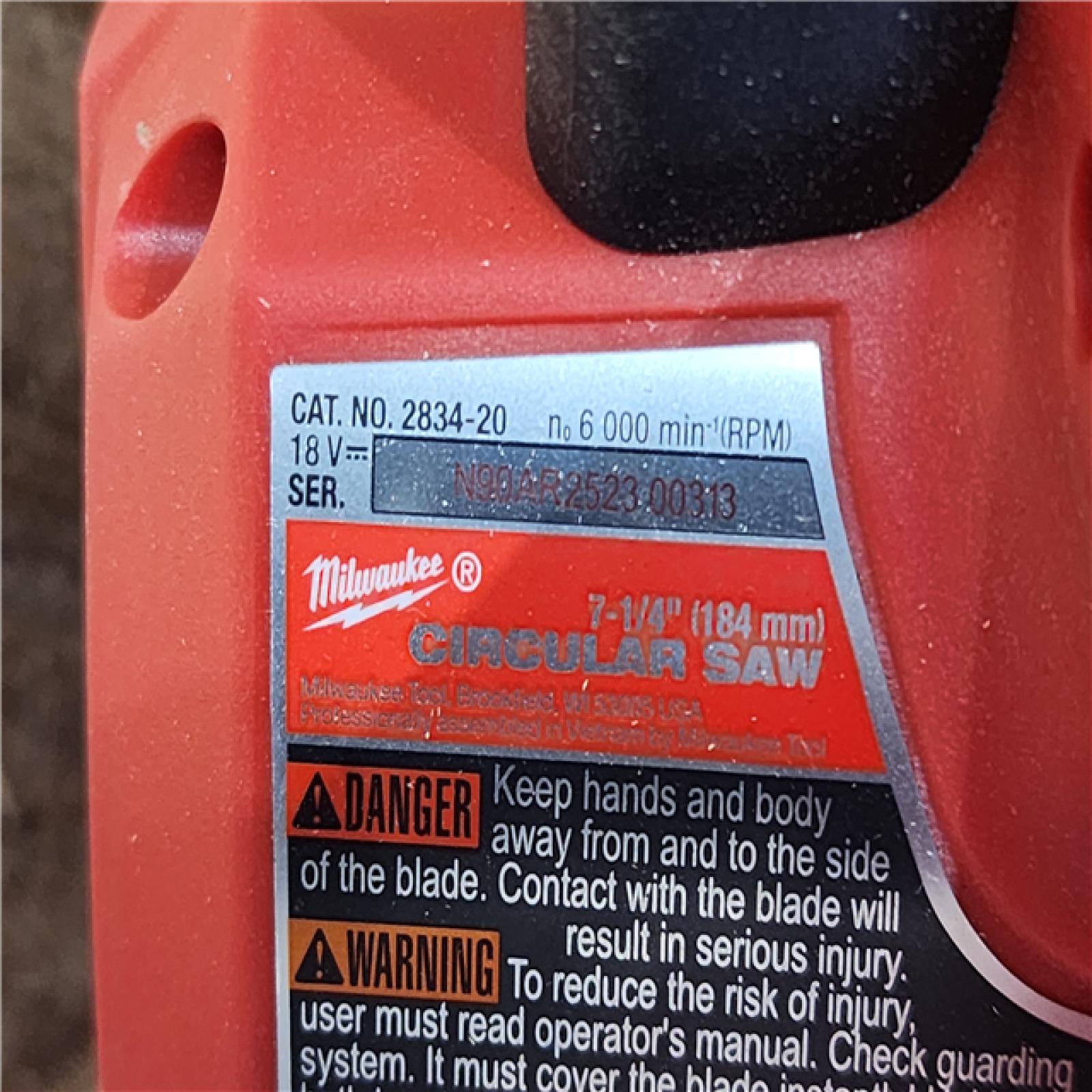 HOUSTON LOCATION - AS-IS Milwaukee M18 FUEL 7-1/4 Inch Circular Saw (Bare Tool)