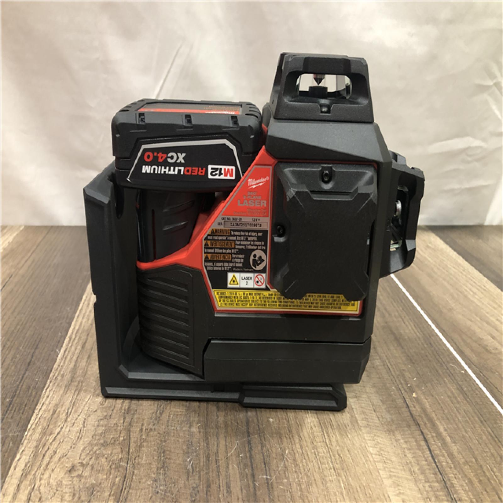 AS-IS Milwaukee 12-Volt Lithium-Ion Cordless Green 250 ft. 3-Plane Laser Level Kit