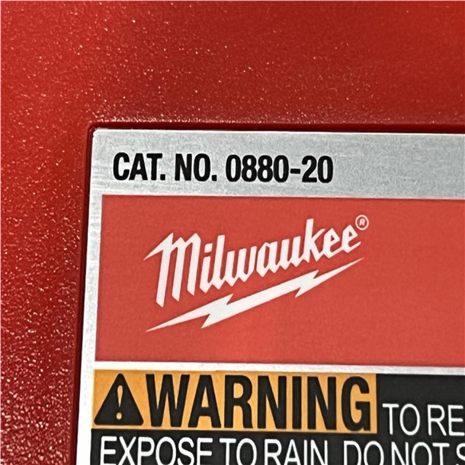 NEW - Milwaukee 18-Volt 2 Gal. Lithium-Ion Cordless Wet/Dry Vacuum (Vacuum-Only)