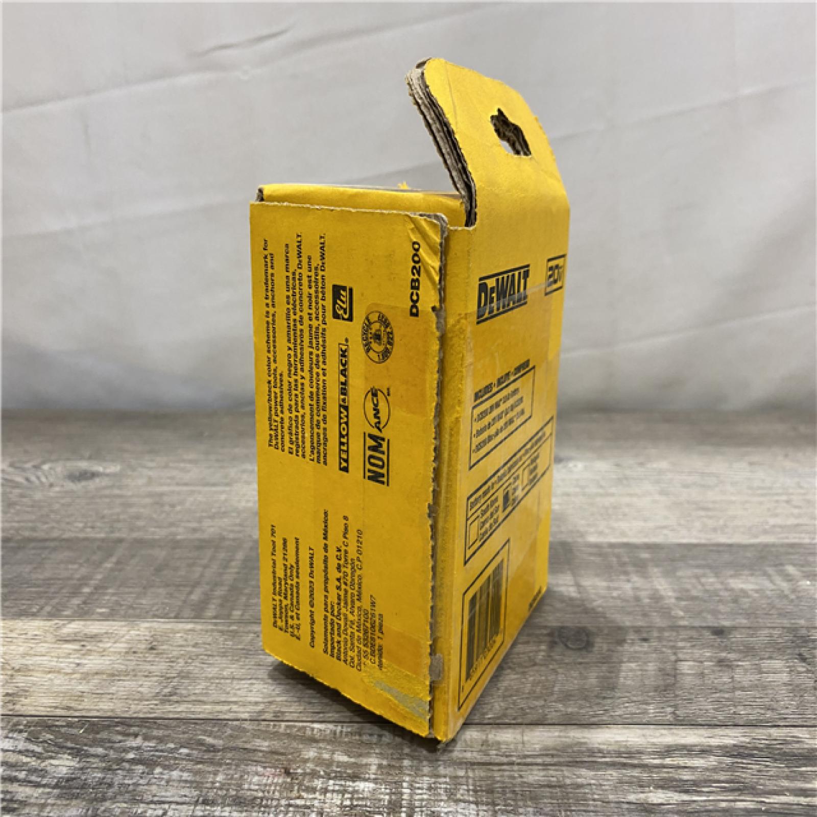 NEW - DEWALT 20V MAX Premium Lithium-Ion 3.0Ah Battery Pack