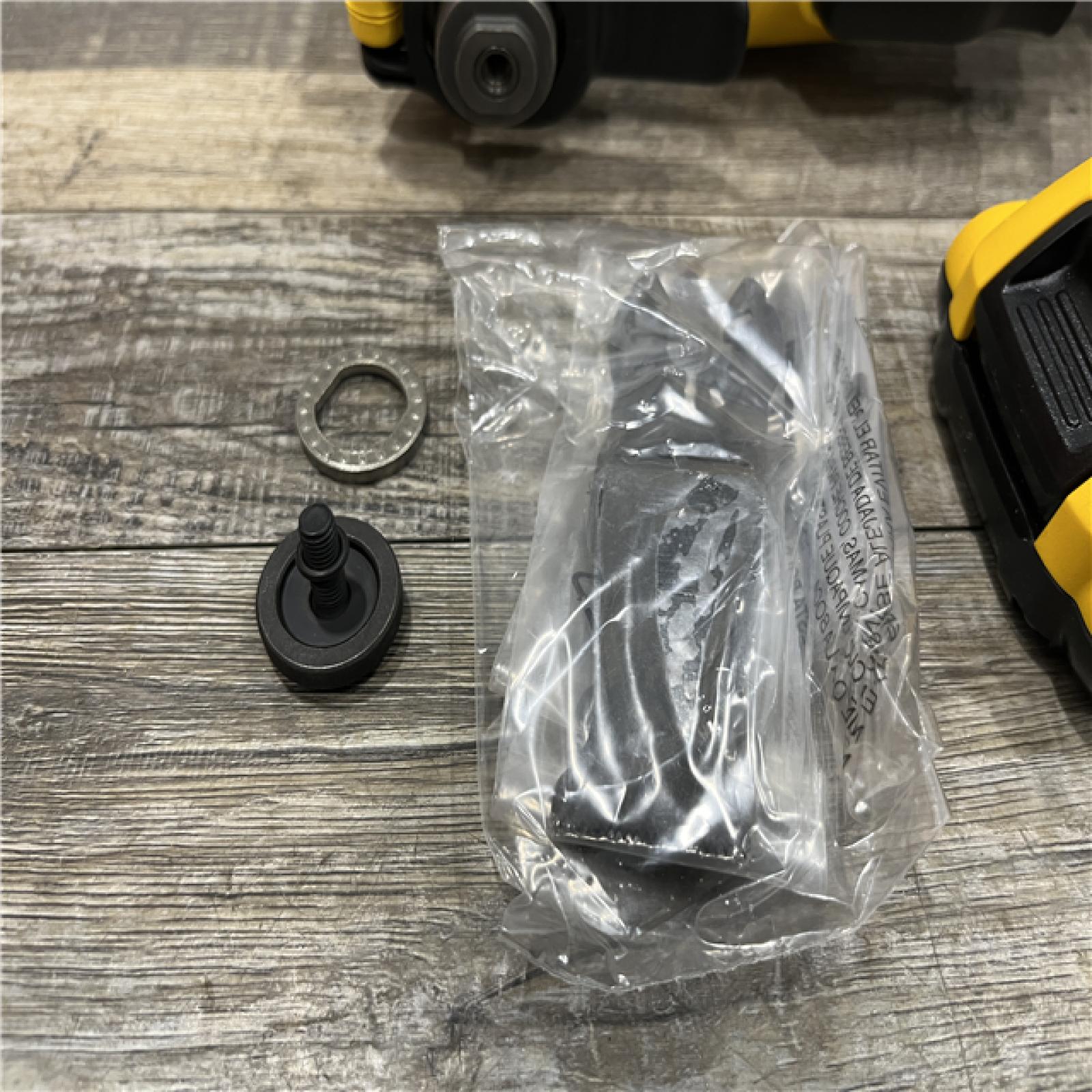 AS-IS DEWALT ATOMIC 20V MAX Cordless Brushless Oscillating Multi Tool Kit