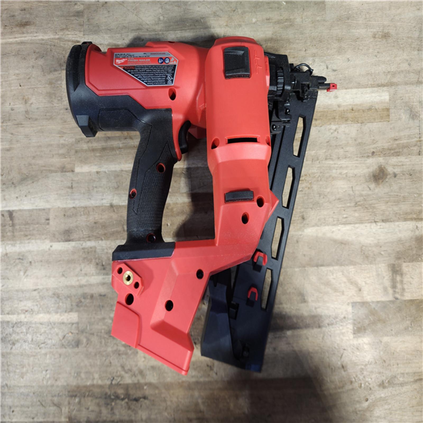 HOUSTON LOCATION - AS-IS Milwaukee 2841-20 18V Cordless Gen II 16 Gauge Angled Finish Nailer (Tool Only)