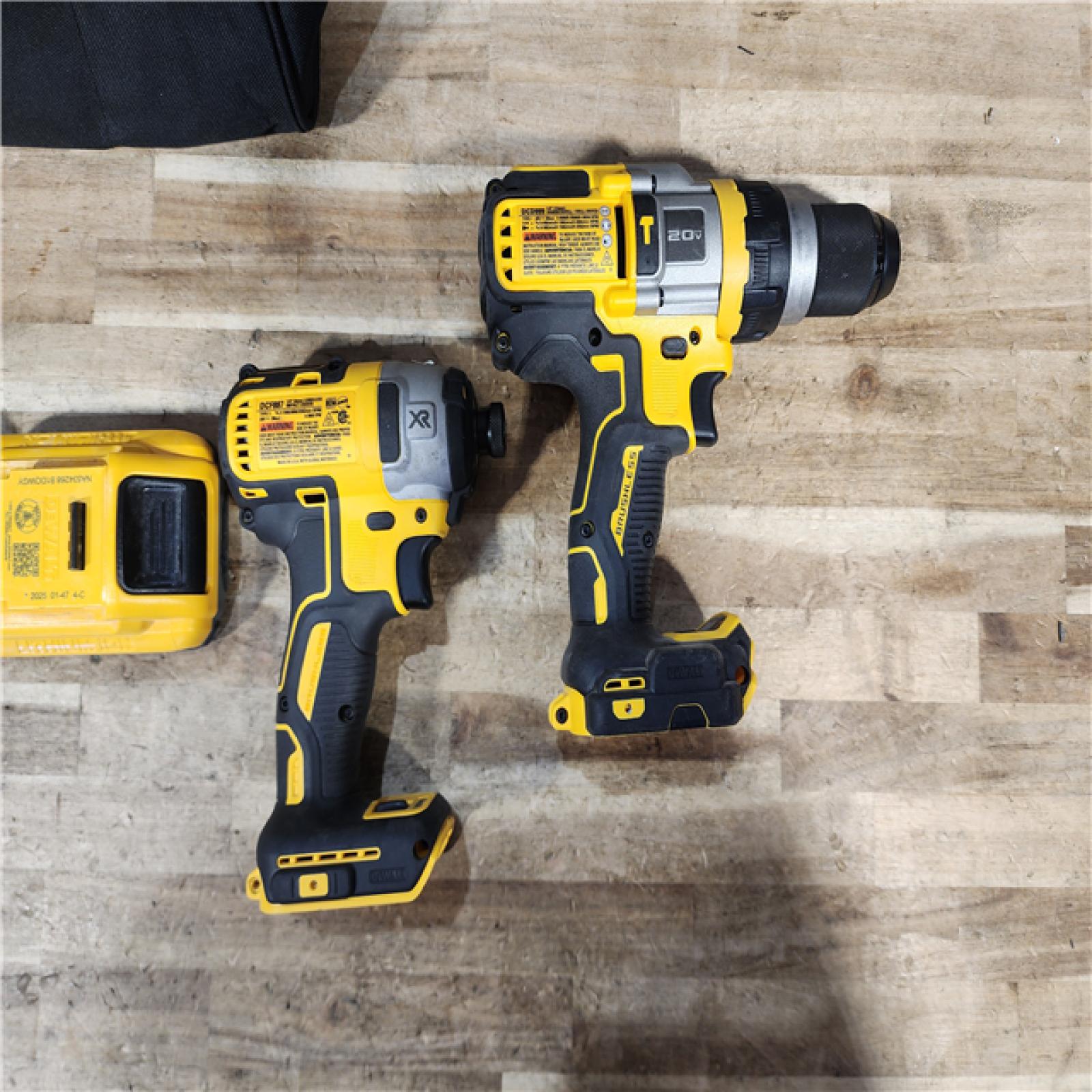 HOUSTON LOCATION - AS - IS DEWALT 20V XR Lithium-Ion Cordless Brushless 1/2 in. Drill/Driver Kit