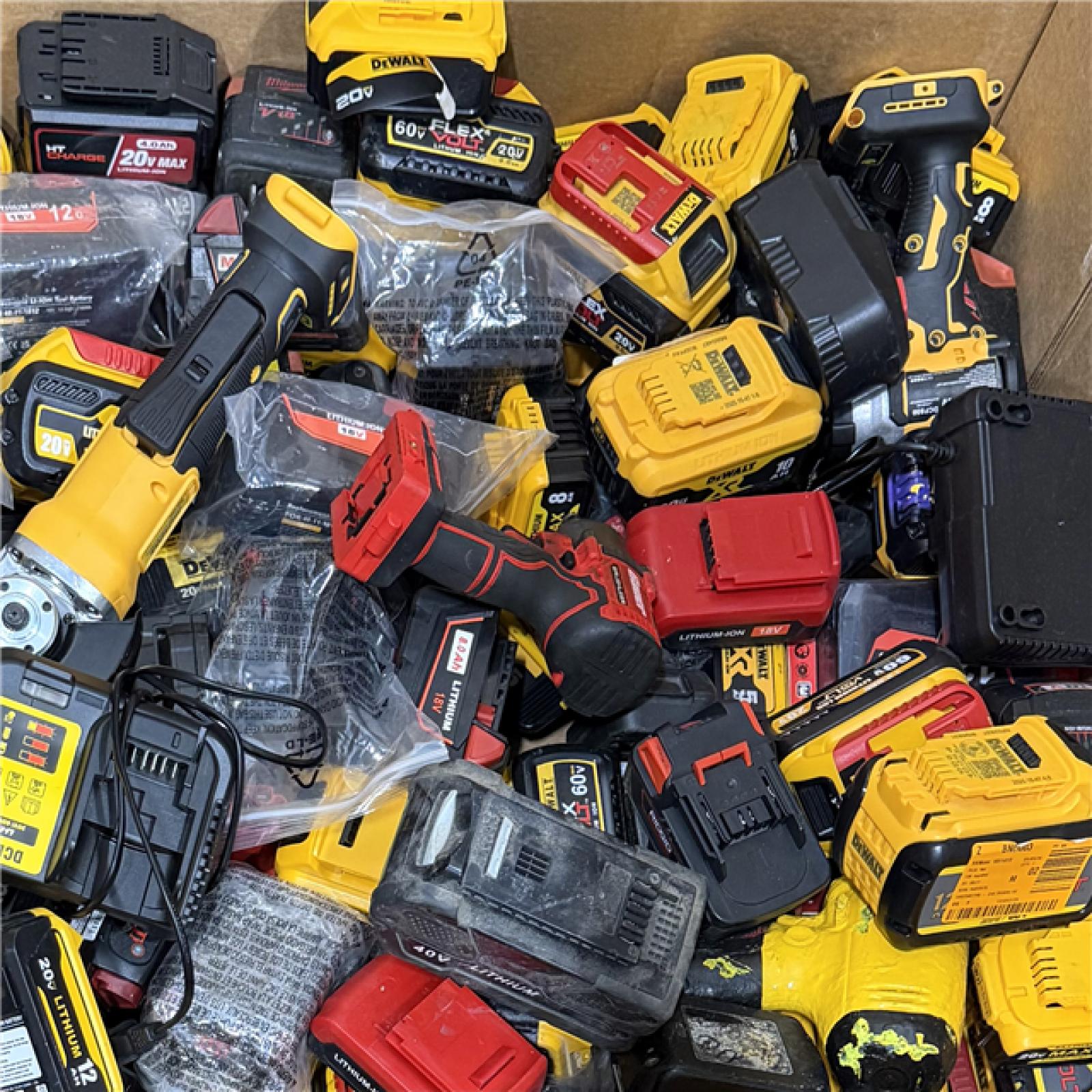 DALLAS LOCATION - AFTERMARKET NON-BRANDED MIXED TOOLS & BATTERIES