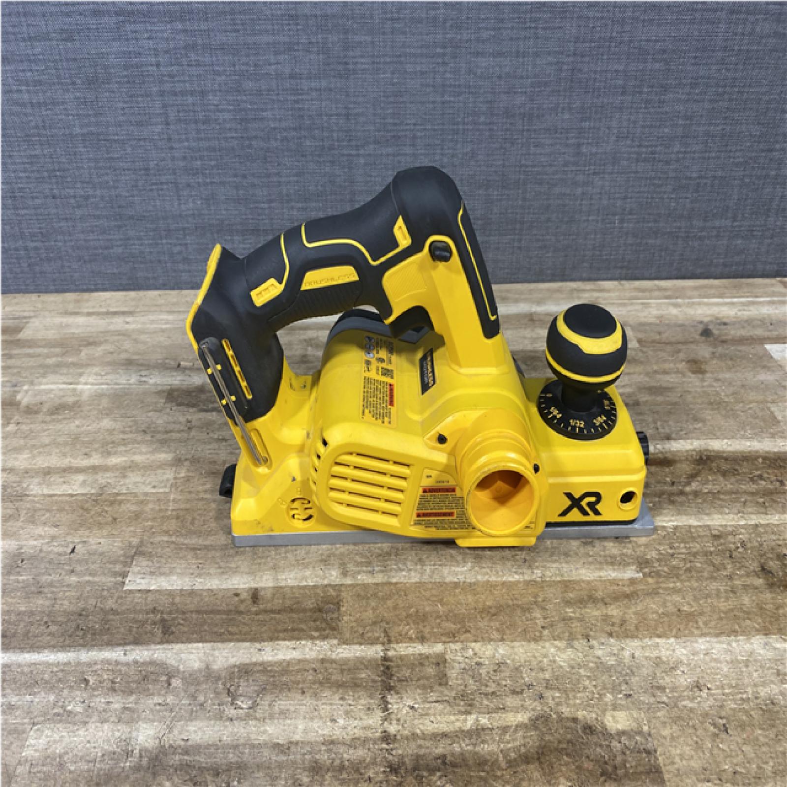 Houston Location AS-IS DeWalt XR Planer