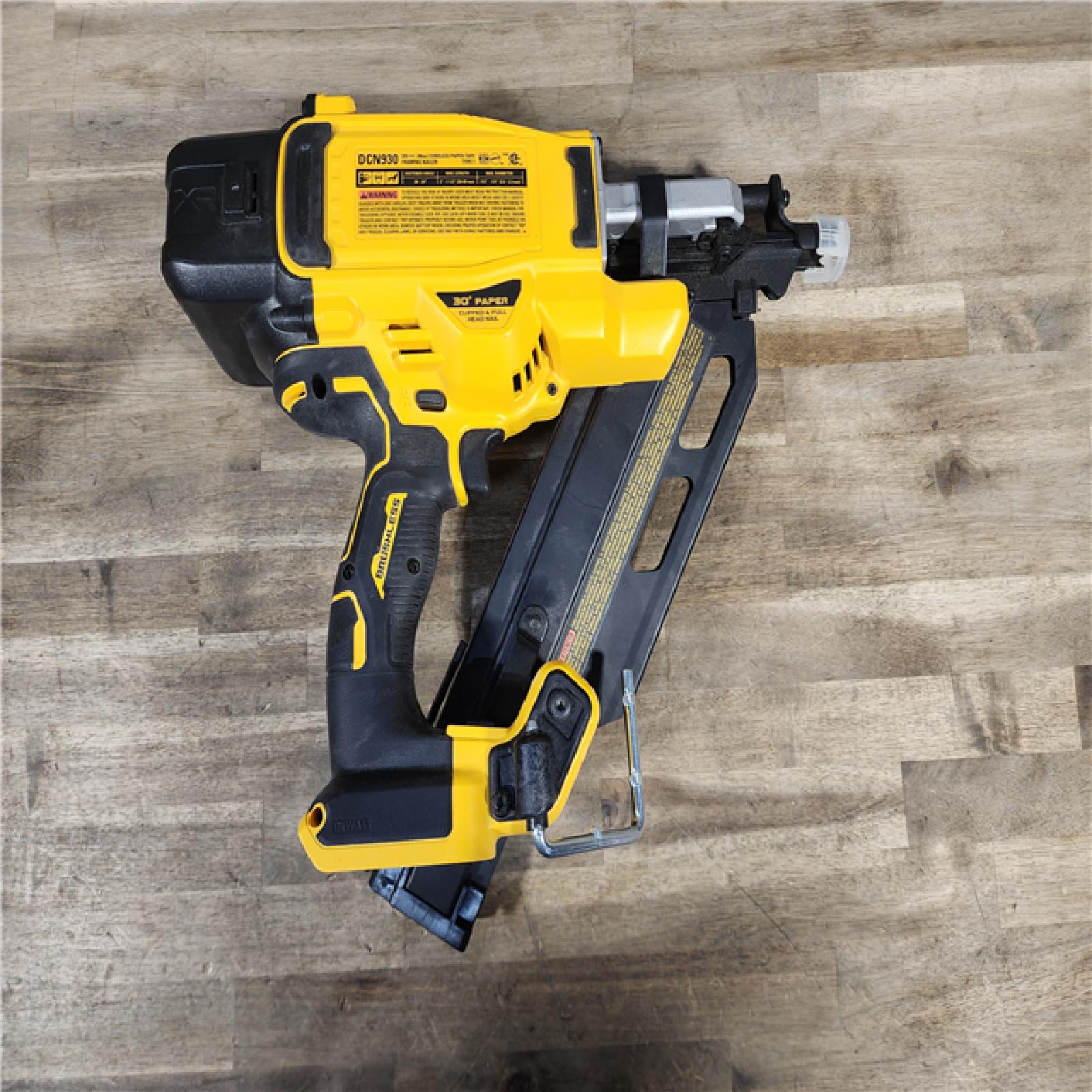 HOUSTON LOCATION - AS-IS DEWALT 20-Volt 30° Cordless Framing Nailer (Tool-Only)